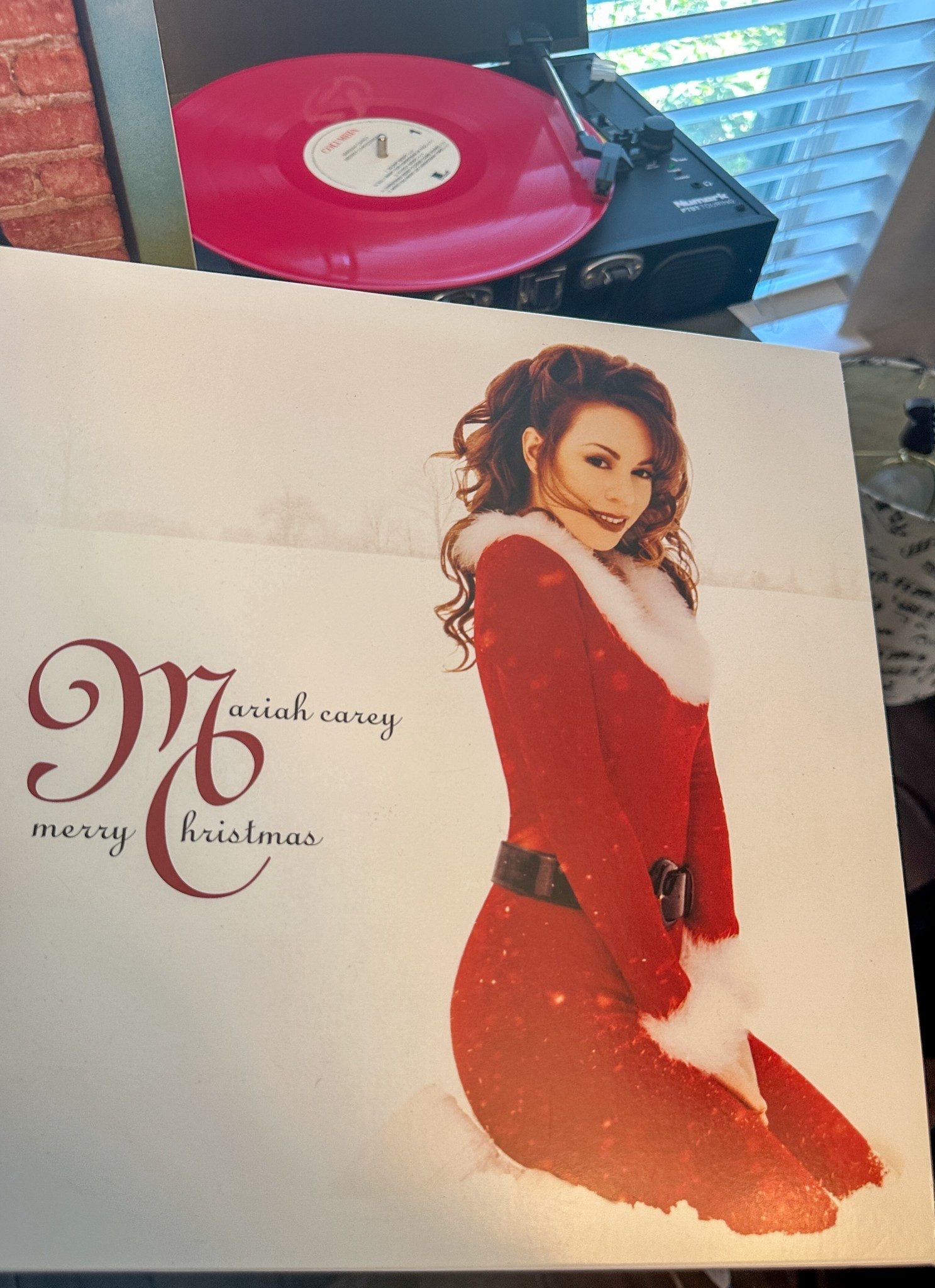 One of The best Christmas album, Mariah Carey. #MariahCarey #Holidays #Christmas #Albums 

#LTKHoliday
