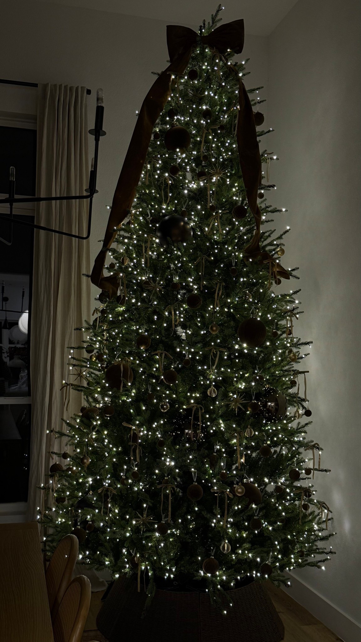 12 foot Christmas tree decor inspo 💫

#LTKHoliday #LTKSeasonal #LTKGiftGuide