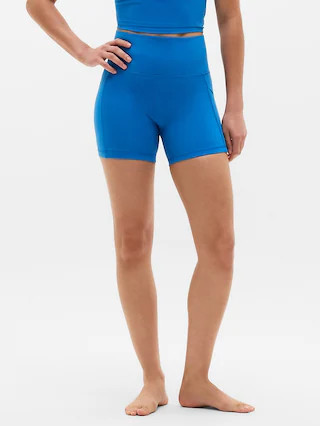 Salutation Stash High Rise 5" Short | Athleta