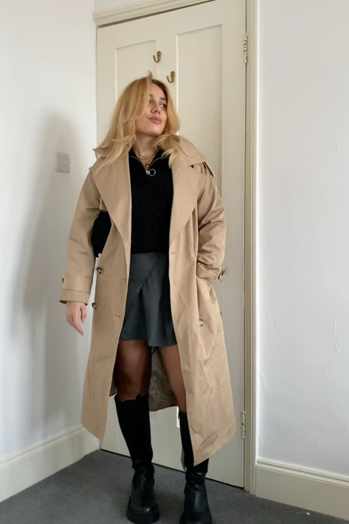Autumn can look cute even with your ugly jumper 🙈 you just need to find a way to jazz it up a little ! I found a skirt and wore some brown tights to give a bit more warmth to the whole look 🫶🏽

Similar outfit linked to my LTK ✨

#autumnlooks #autumnfashion #capsulewardrobe #winterlook #browntights #midsizefashion #styleinspo #everydaycasuals #everydaystyle #casualoutfit #pinterestinspo #trenchcoat