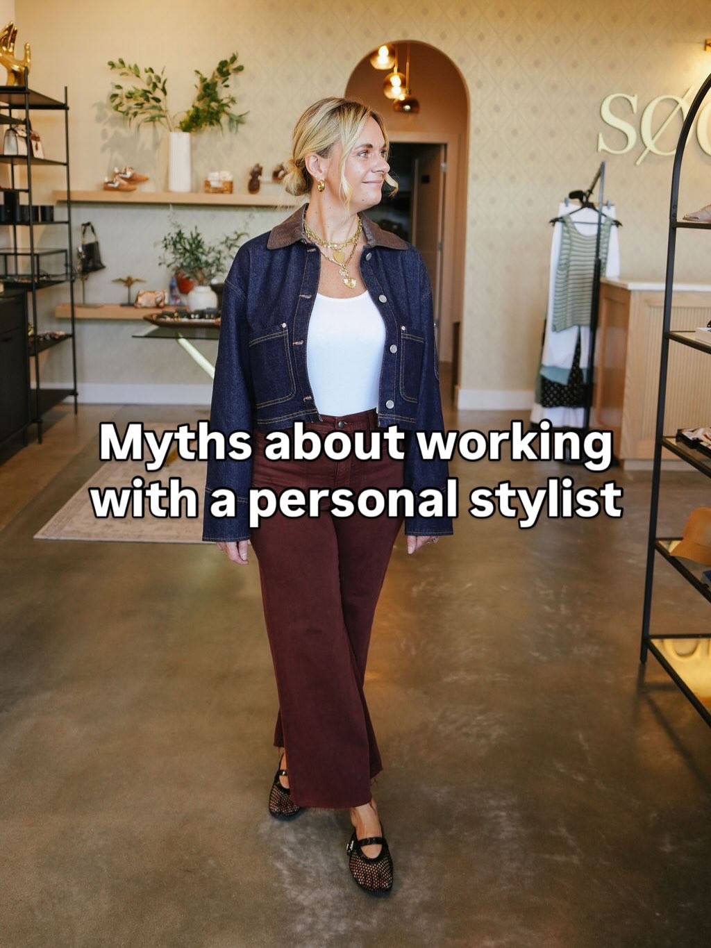 Most women assume personal stylists are only for celebrities…
but the truth is, we spend our days helping real women get dressed for real life.

Work. School drop-offs. Travel. Events. Busy weeks. Changing bodies. New seasons of life.

At Effortless Style, we don’t start with trends — we start with you. Your lifestyle, your closet, and how you actually want to feel when you get dressed.

That’s why our process looks the way it does:
we edit what you already own, fill the gaps with intention, and build outfits that make your mornings easier.

If you’ve ever thought, “I love clothes, I just don’t know how to make them work for me,” this is exactly what we do 🤍

Save this for later, and follow along for behind-the-scenes of real client styling, outfit building, and effortless style over 40.