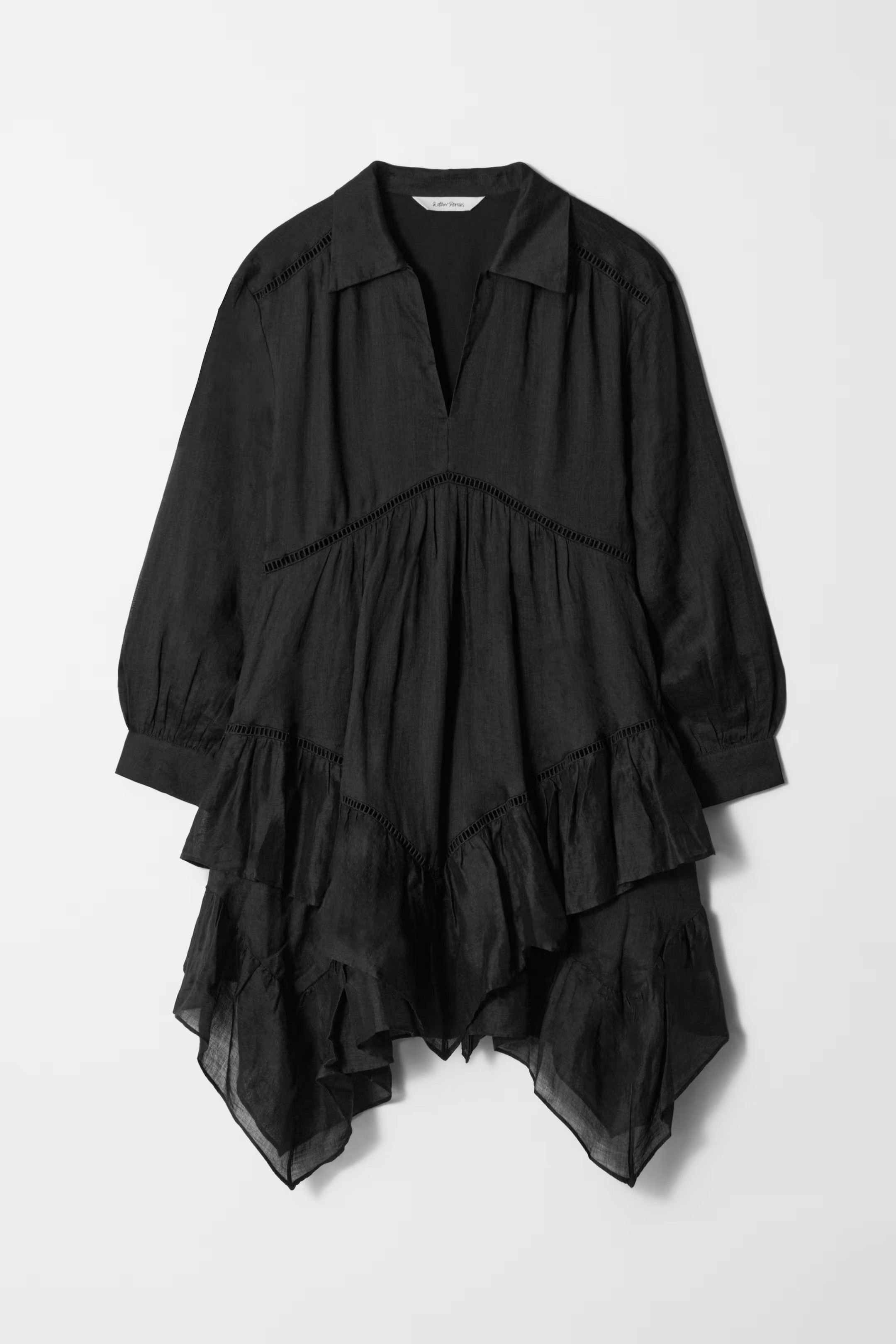 Robe courte à volants en ramie | H&M (FR, IT, ES, PT, BE)