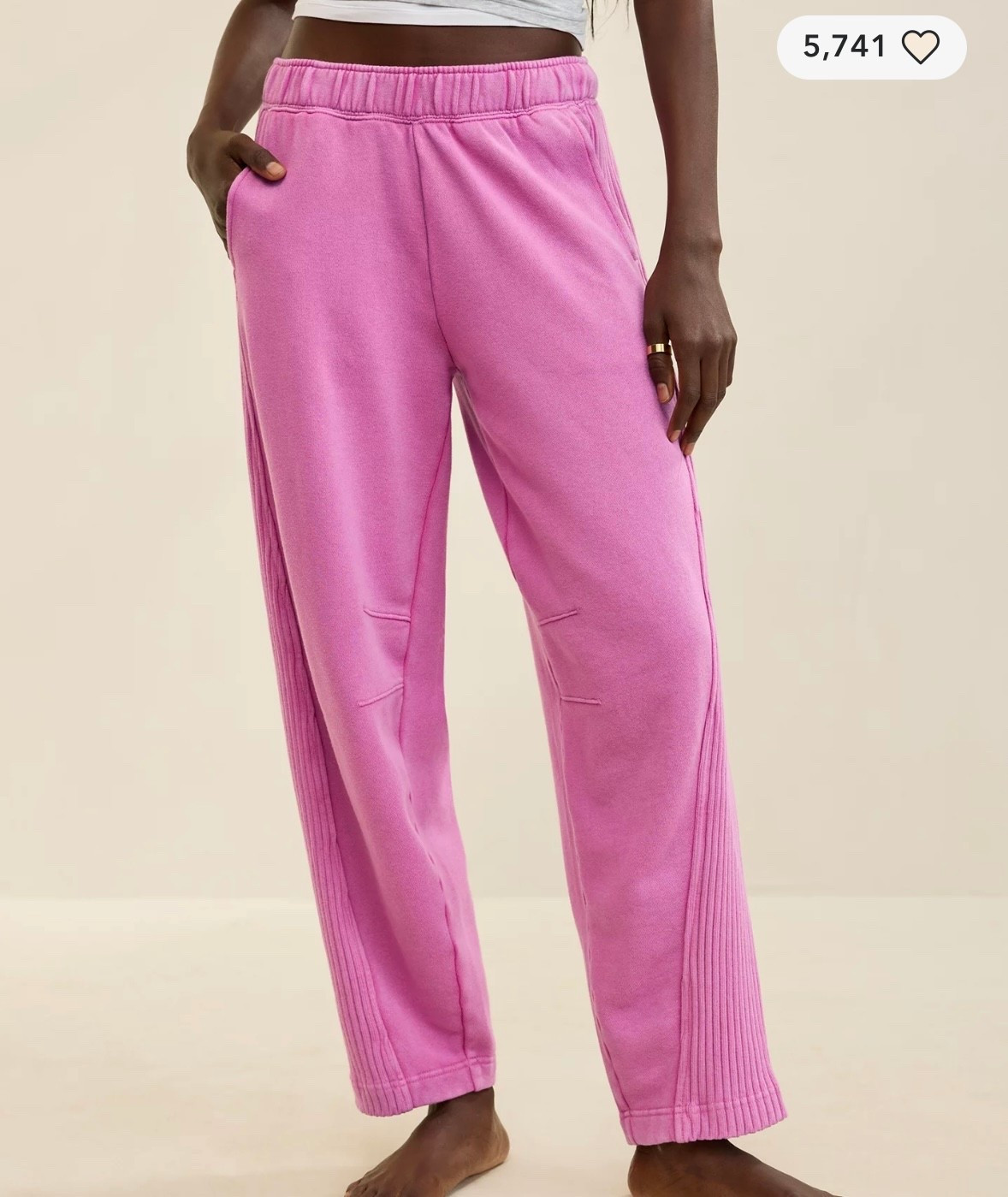 Aerie
Barrel leg
Sweatpants 

#LTKSeasonal #LTKxAerie #LTKSaleAlert