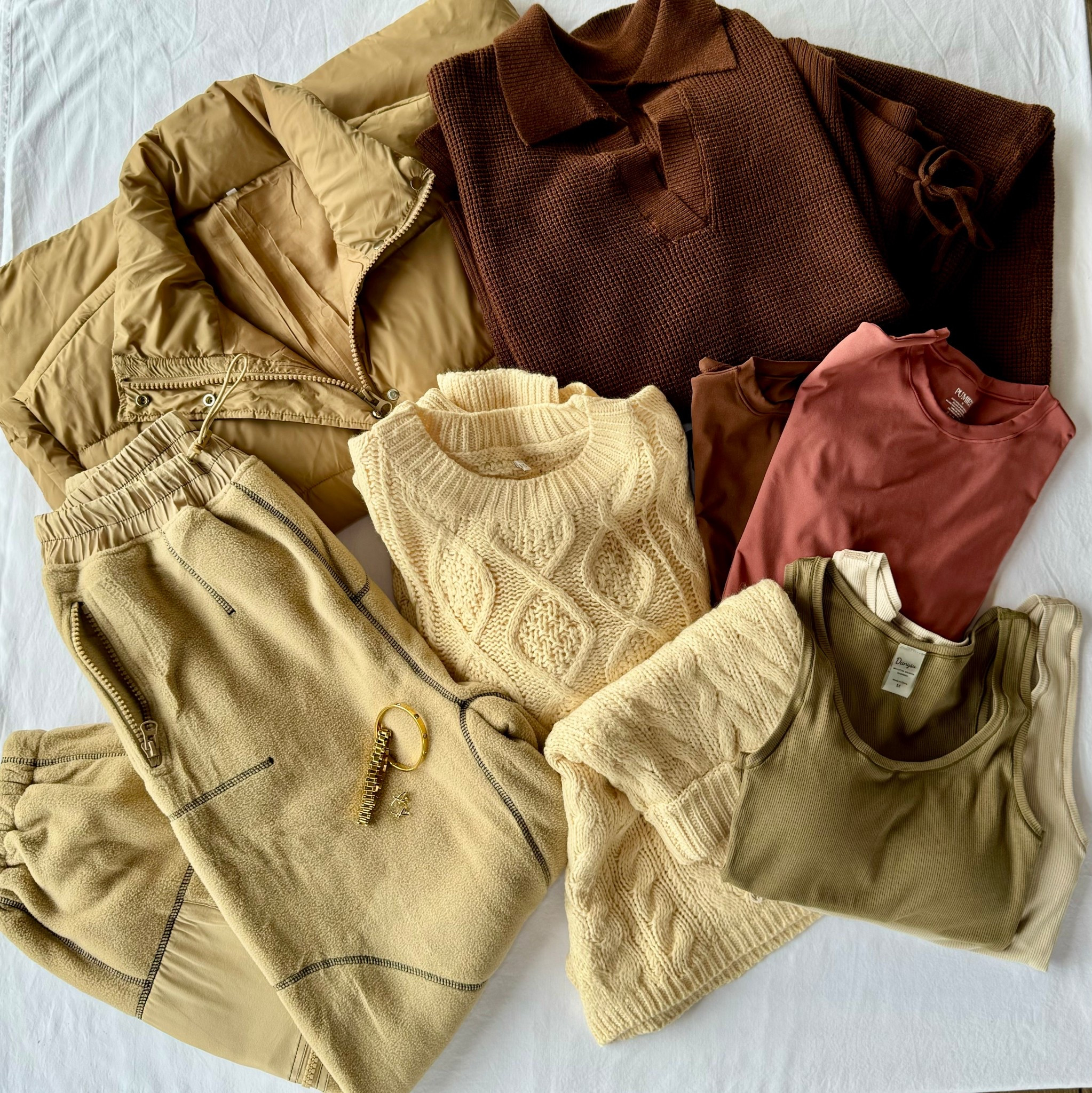This haul is giving major fall cozy weather vibes 🍂 So cute, comfy, and cozy — my top priorities when picking fits for the day!#LTKStyleTip

#LTKSeasonal #LTKFindsUnder50
