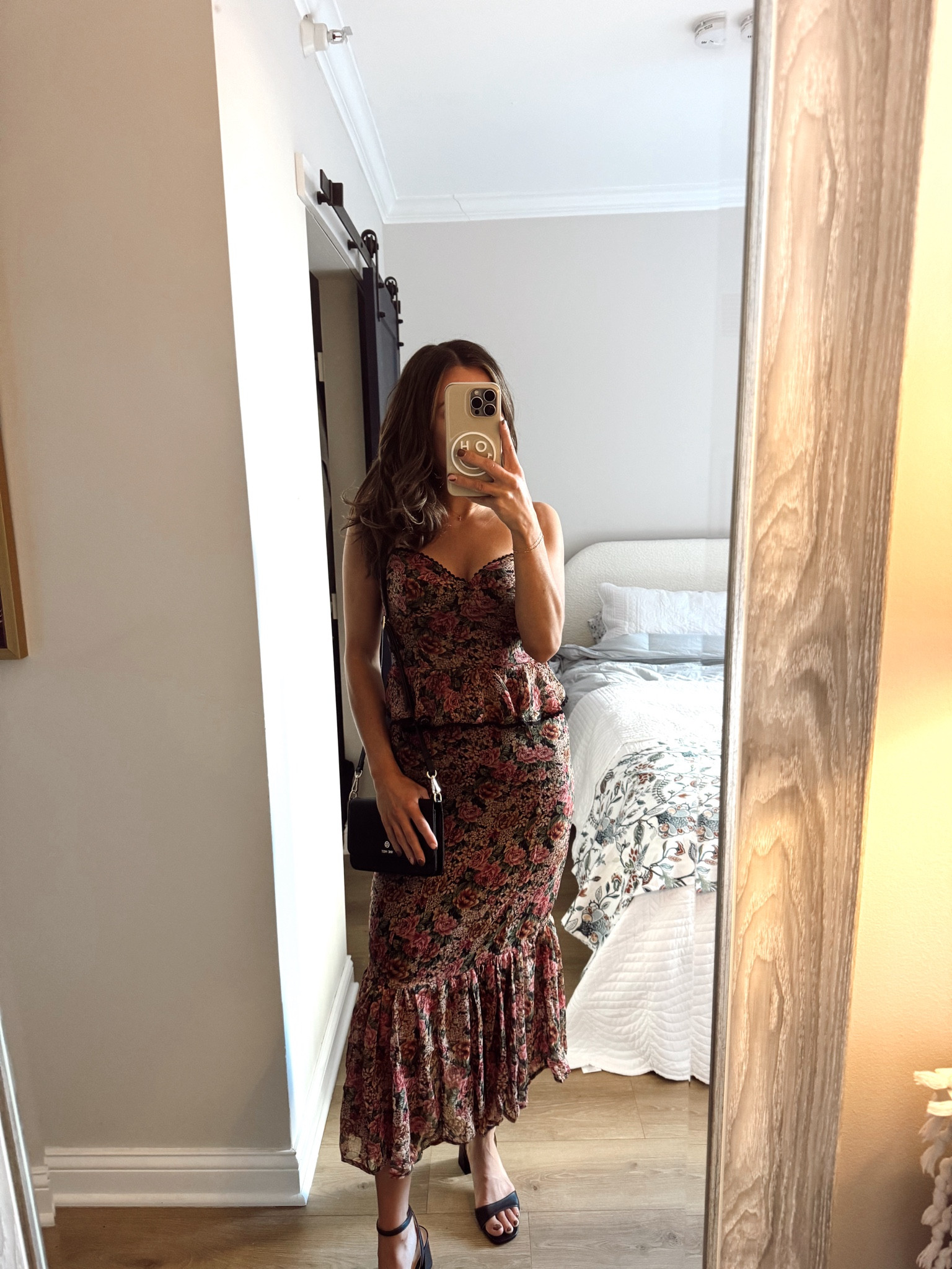 The most beautiful fall wedding guest dress! Wearing an xs

#LTKWedding