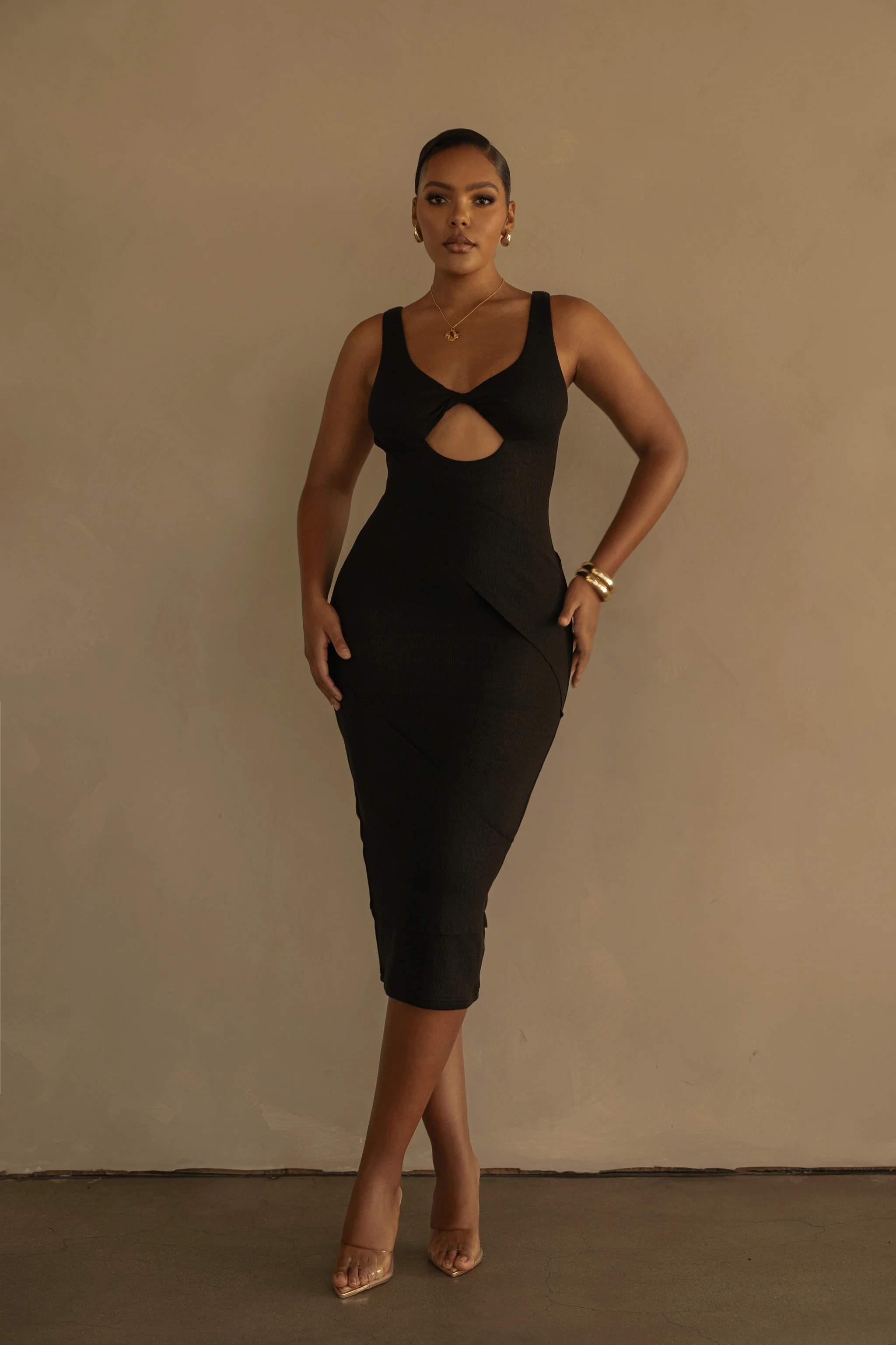 Black Shift Of Feelings Midi Dress | JLUXLABEL