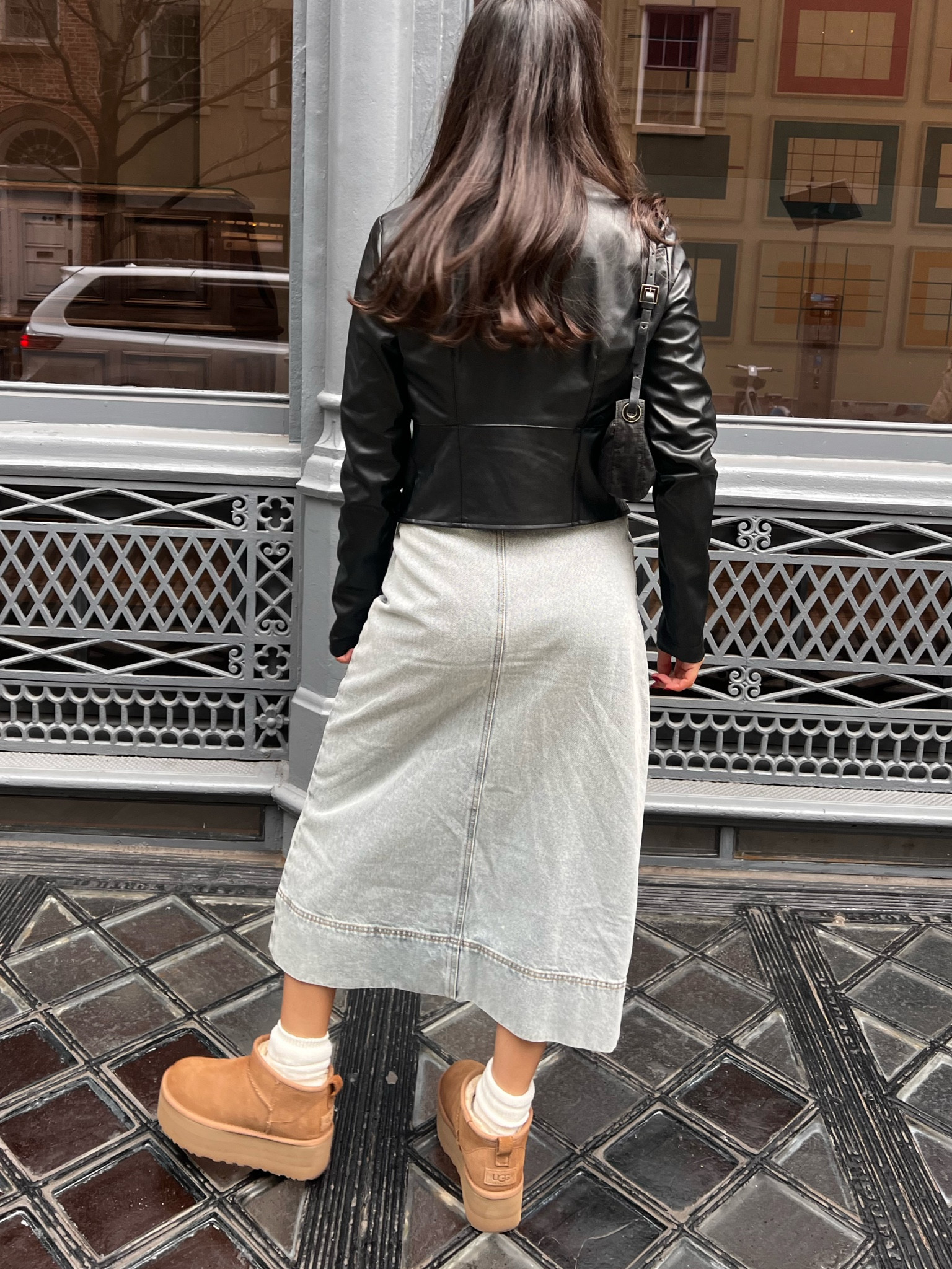 comfy street wear fits. ugg ultra mini platforms 

#LTKFind #LTKshoecrush #LTKSeasonal