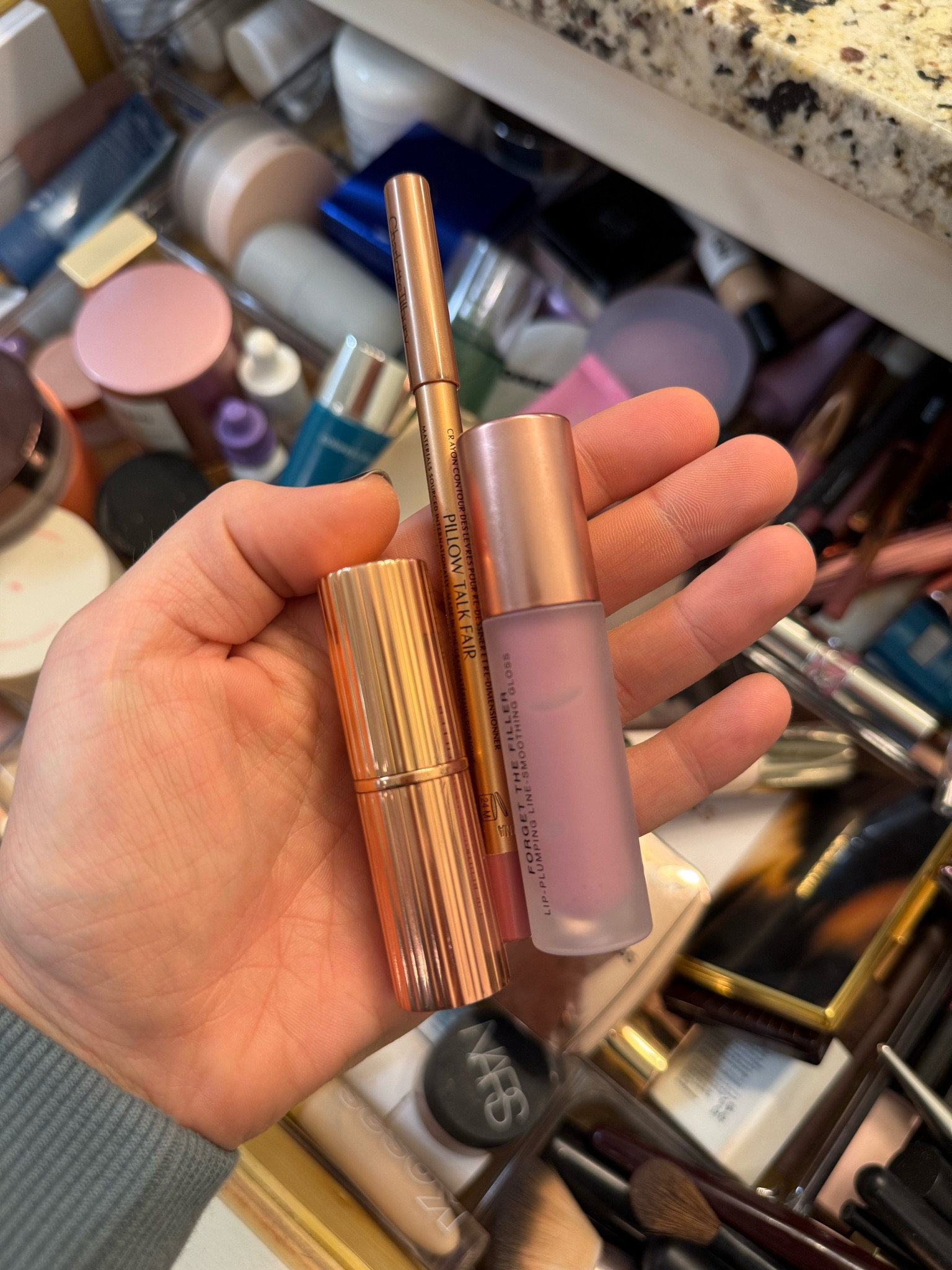 everyday nude-pink lip combo! great to grab for the sephora sale. 

lipstick & liner shade: pillow talk fair
lipgloss shade: lavender sorbet



#LTKSaleAlert #LTKBeauty