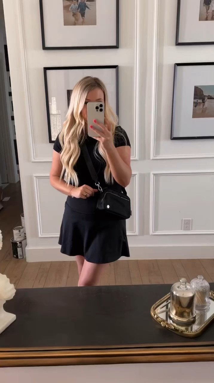 Lululemon Everywhere Crossbody!! 
The perfect gift!


Some of my favorite features:
* Fabric is water-repellent
* Removable, adjustable shoulder strap
* Exterior zippered pocket to secure your valuables
* Interior pockets to organize your small items of importance
* Back slip pocket

Lululemon, lululemon bag, belt bag, crossbody bag, lululemon crossbody , gift guide, gift for her, gift idea


#LTKWatchNow #LTKStyleTip #LTKGiftGuide