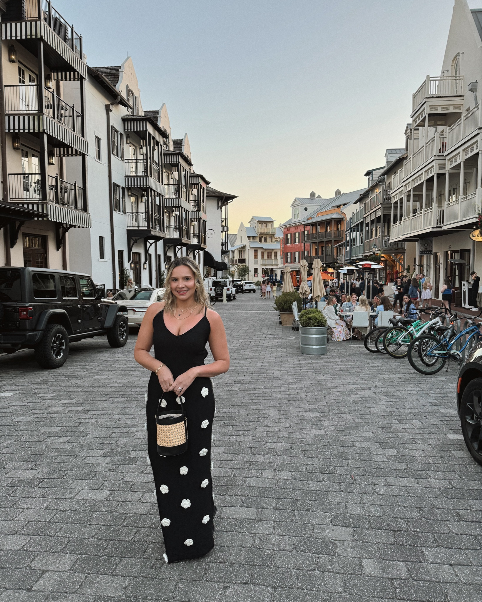 Outfit of the night 🌙 🖤

#LTKTravel #LTKStyleTip #LTKFindsUnder50