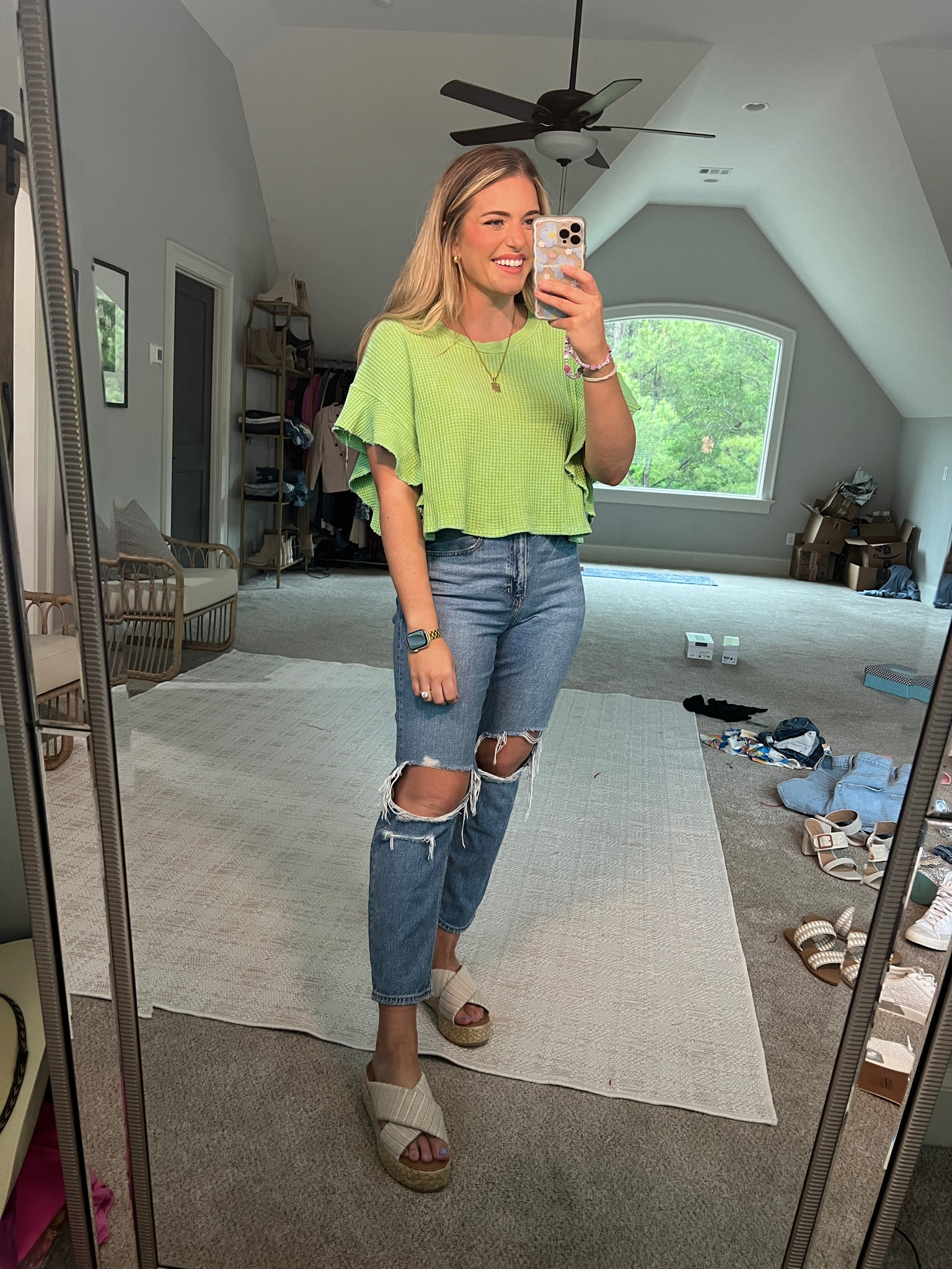 Cutest little waffle knit ruffle sleeve top. 💚 soft and a little stretch. Very flattering fit. Cropped but not too cropped. TTS - M 

#LTKFind #LTKunder50 #LTKstyletip