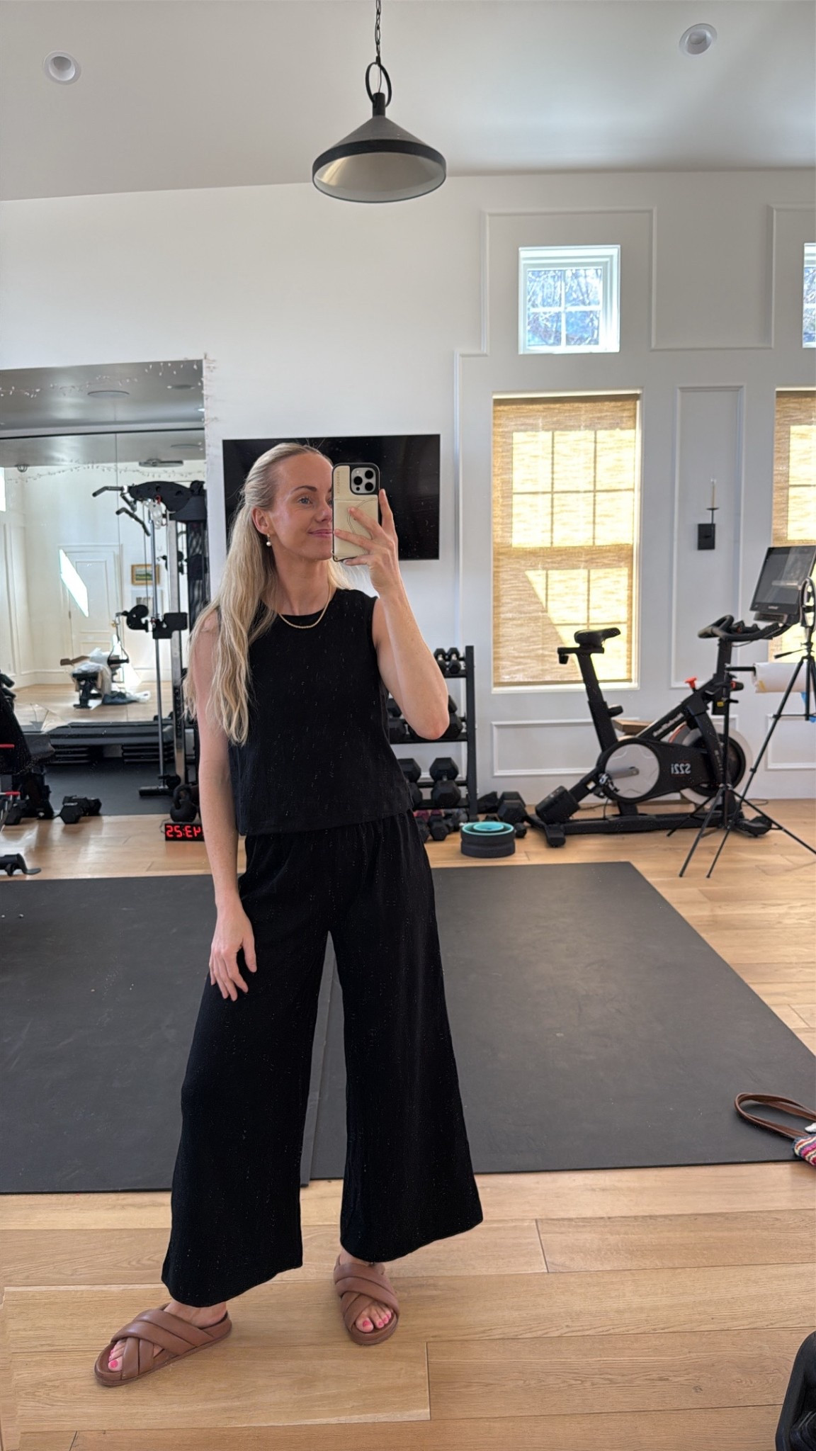 Easiest spring / summer set tha comes in a lot of colors! Wearing a small in top and bottom  

#LTKootd