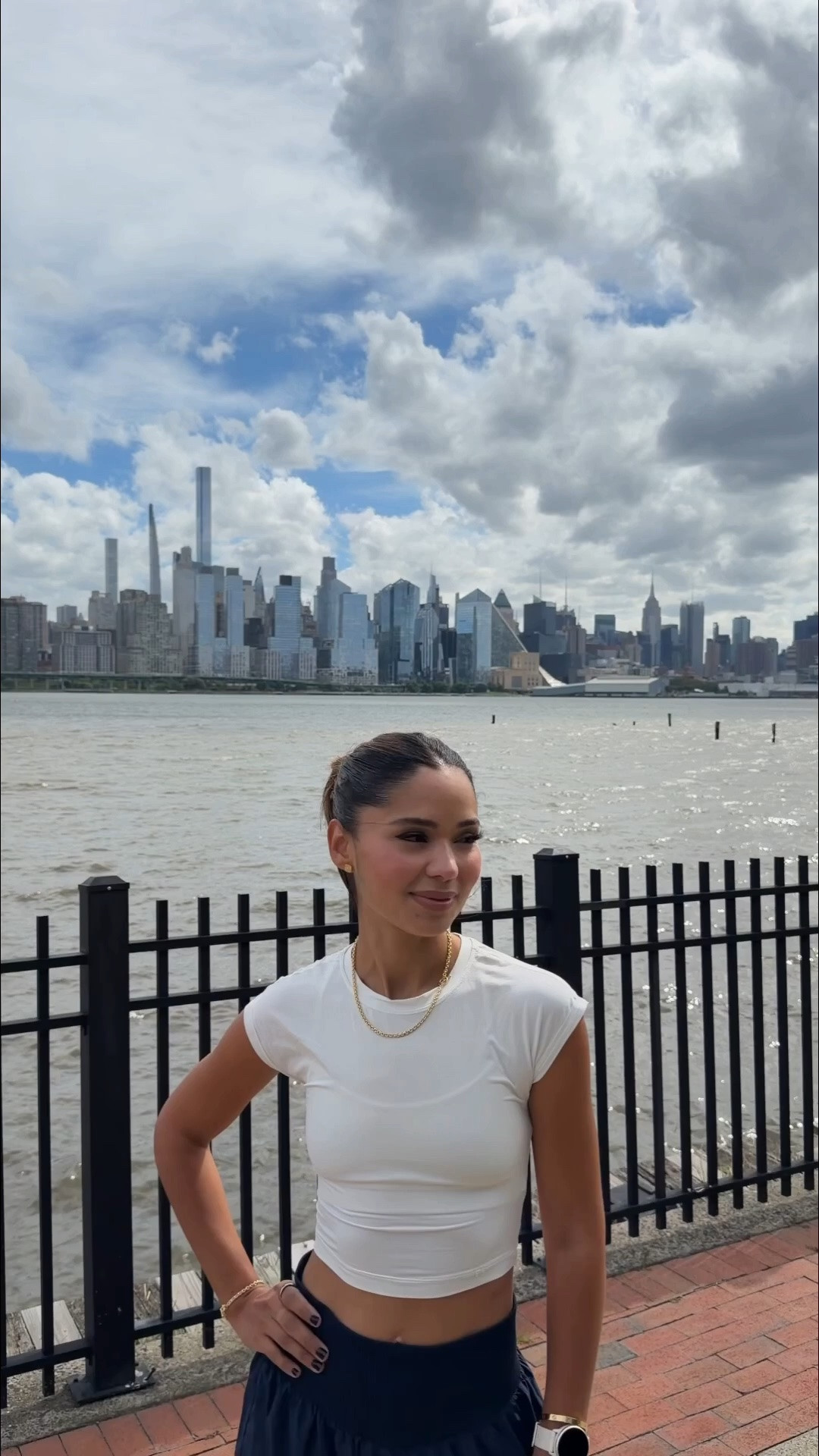 So excited to be running the NYC Marathon this year! Sharing my ootd below