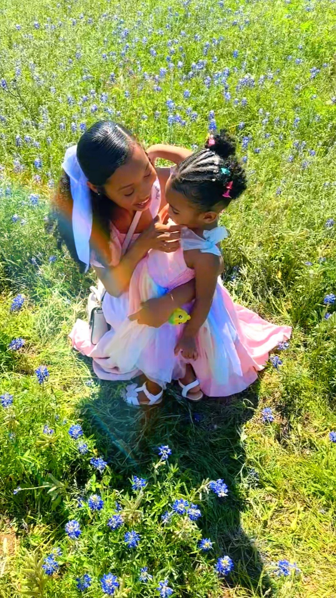 Brielle’s first time playing in Bluebonnets! She loves flowers so getting to introduce her to the State Flower of Texas was such a moment 🥹 I love making new traditions with her 🪻💕 Happy #earthday y’all 🌎 

#LTKFamily #LTKFindsUnder100 #LTKWatchNow