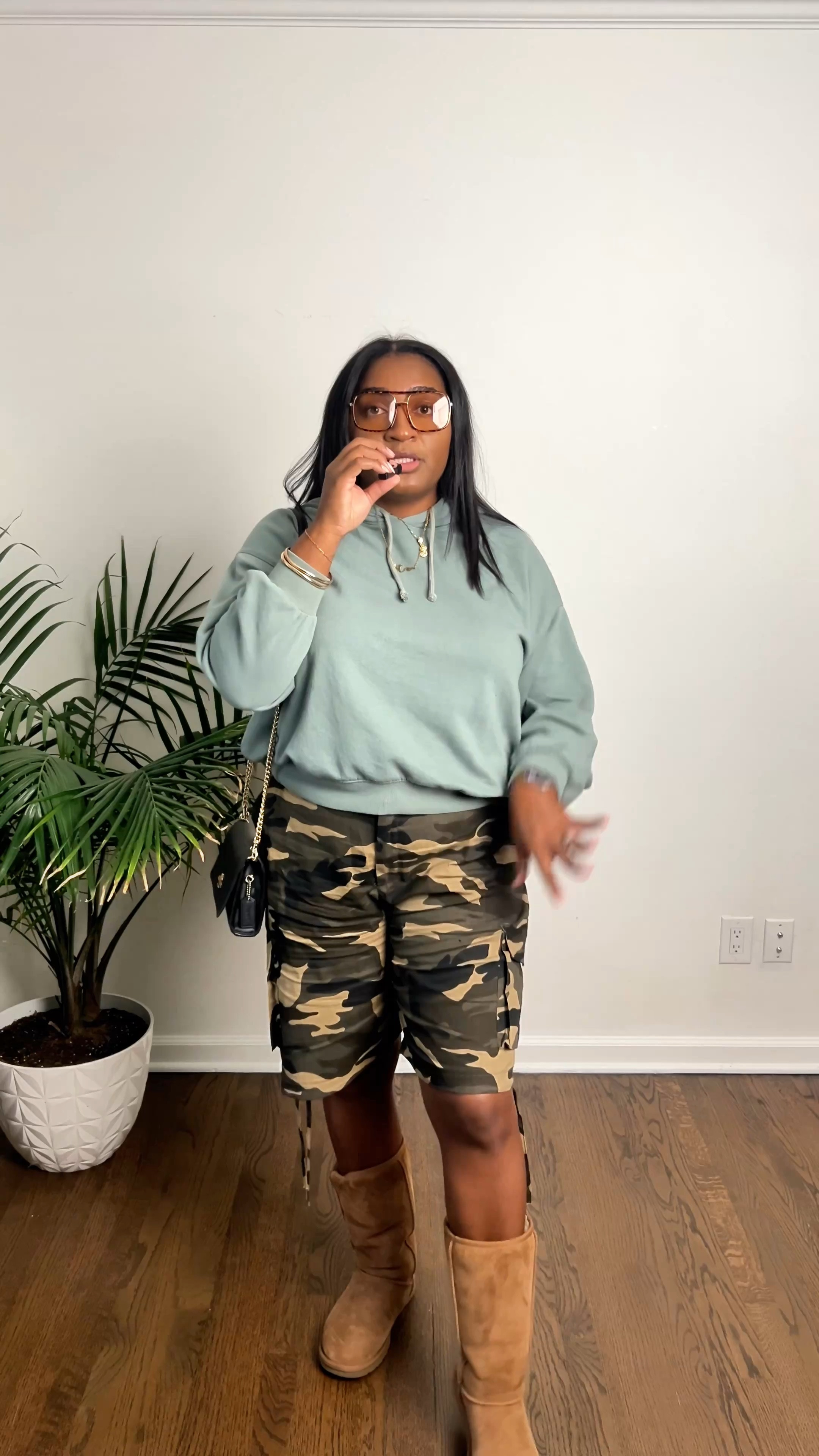 A baddie on the go? 🤏🏽

I woke up and knew I wanted to try a NY street style inspired look with Uggs and camo shorts. And this look ATE!

I linked everything for you. 🤎

#LTKStyleTip #LTKMidsize #LTKSeasonal