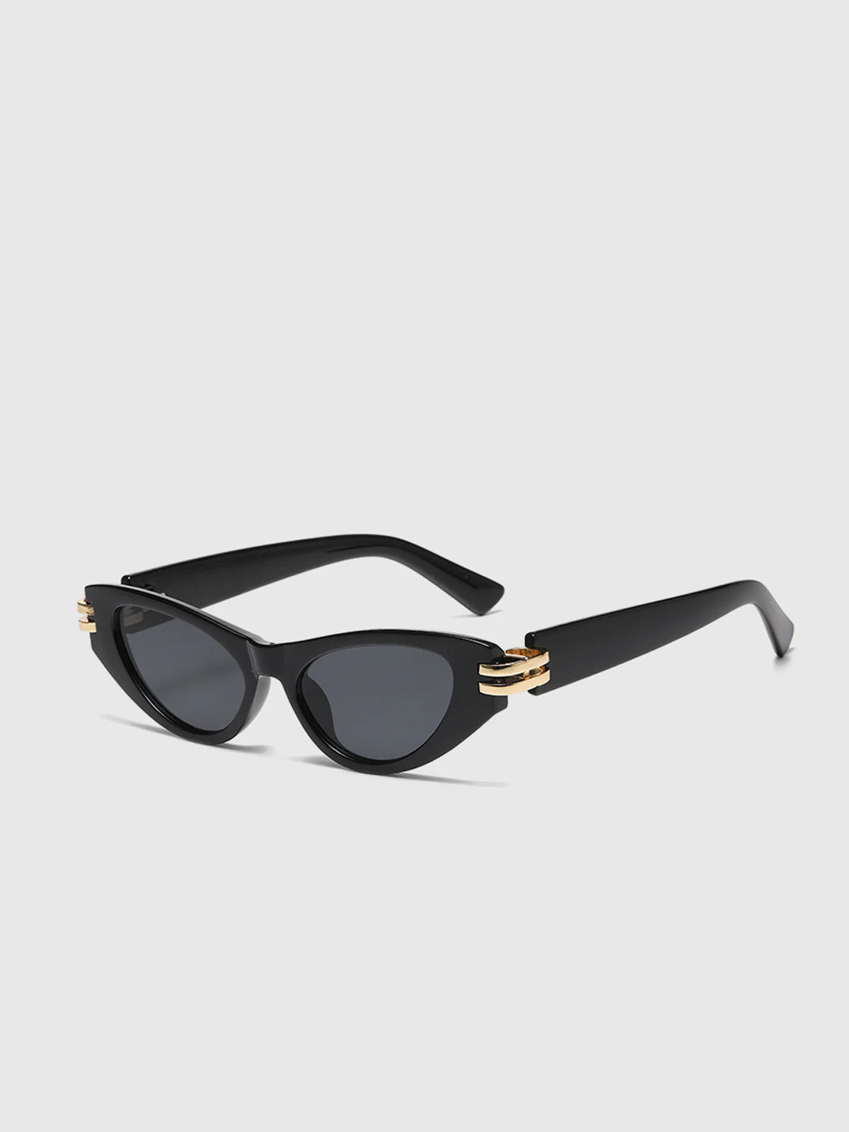 Cat Eye Black Frame Sunglasses | Commense