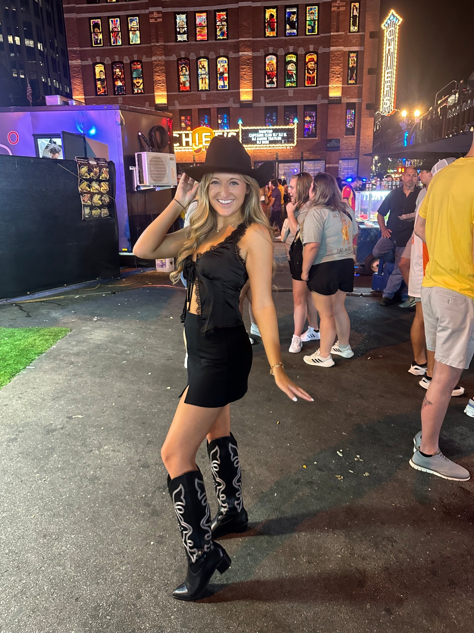 This little black set was perfect for Nashville 🤠

#LTKShoeCrush #LTKStyleTip