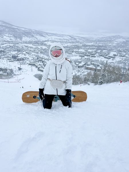Ski season is here❄️🎿 here is my favorite outfit to snowboard in! Super warm and cozy!

Snowboard outfit // skit outfit // snow outfit // snow look // mountain look

#LTKfindsunder100 #LTKtravel #LTKSeasonal