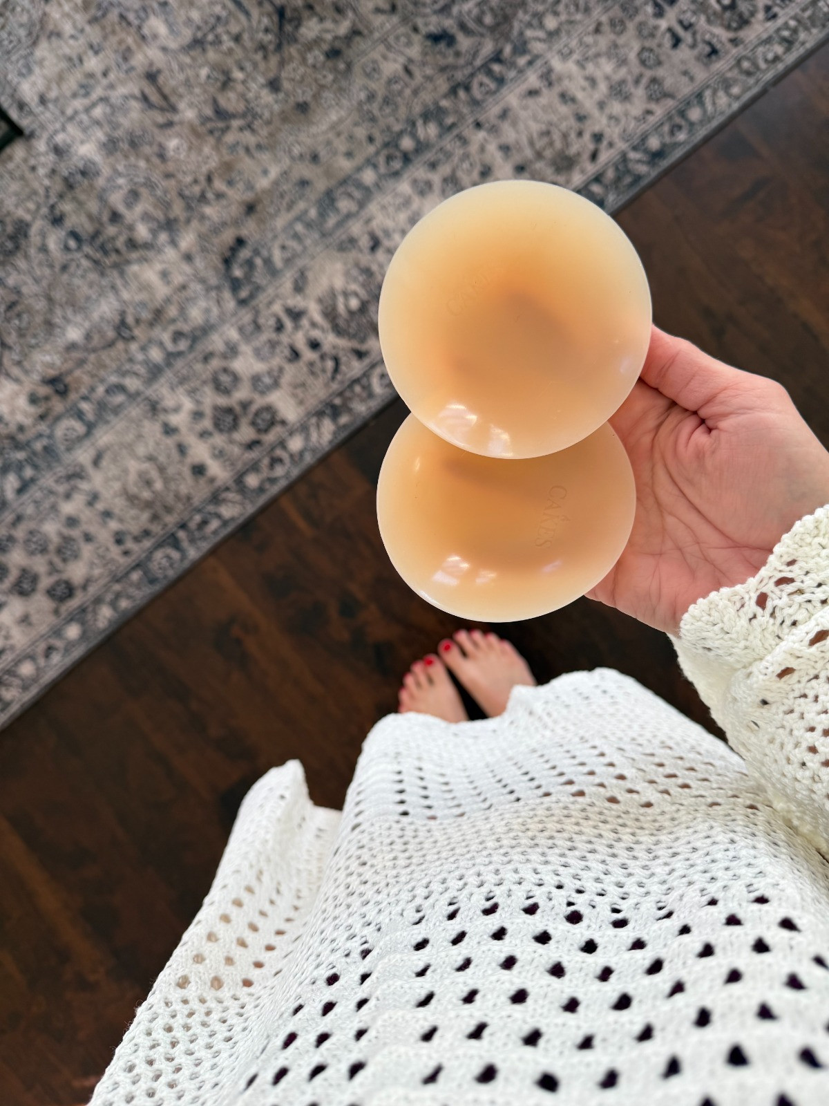 Sticky Cakes Circles are my go to for smooth swimsuit and sports bra coverage. I ditch the padding and wear these instead. Use code NICKI if you want to try them too 😊☀️✨

#ltkstyle #cakesfinds #swimwearessentials #sportsbraessentials #summerstyle #swimweartips #confidencewear #beachstyle #everydayessentials 

 

#LTKootd #LTKActive #LTKSwim