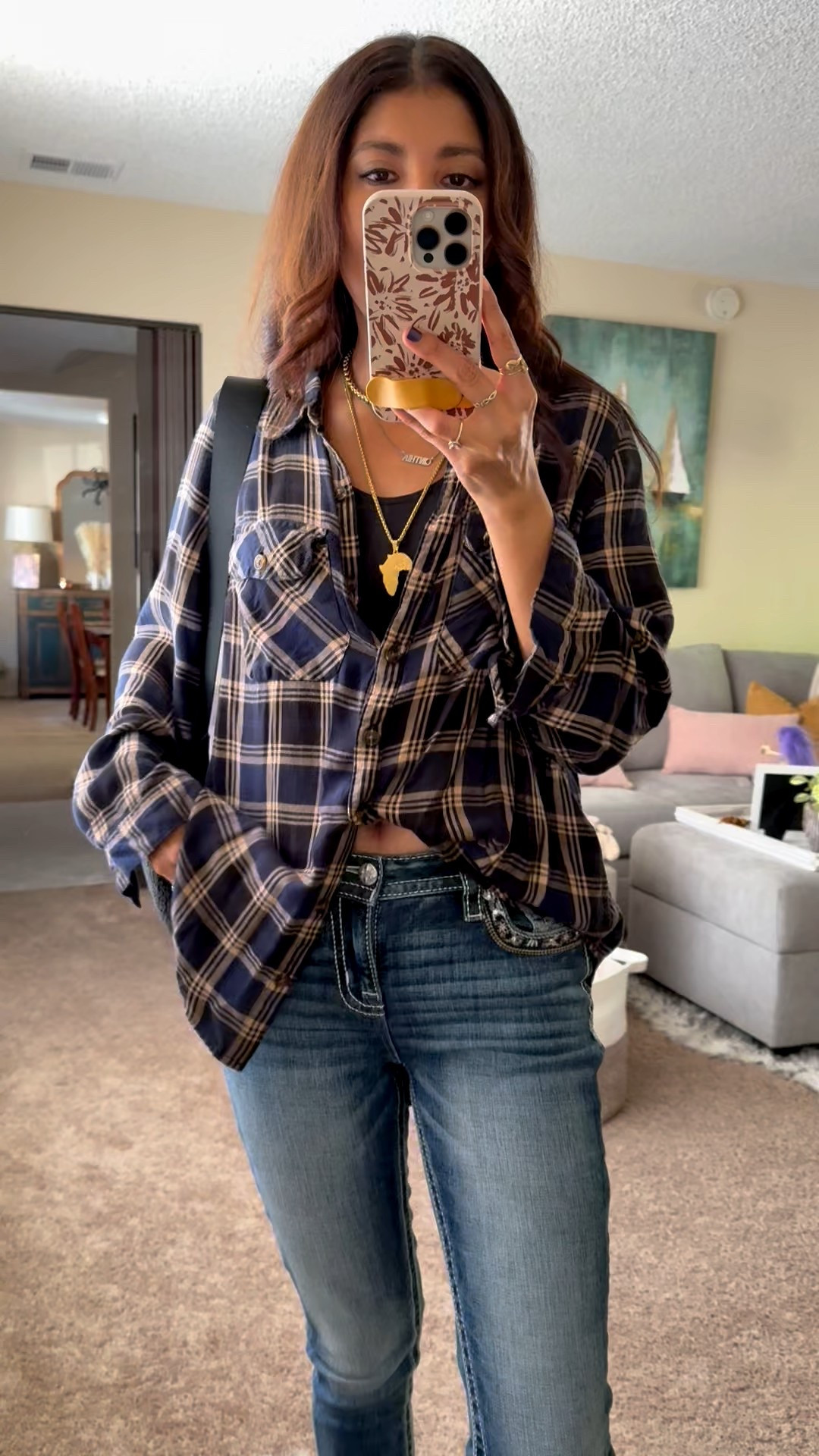 Fall vibes in full swing 🍂 Wearing my favorite plaid button-down (size 0X) — love the oversized fit that doubles as a shirt or a dress with biker shorts underneath 🙌 Styled it with my go-to Miss Me skinny jeans for that perfect mix of cozy & chic. Add boots, sneakers, or Uggs to finish the look 👢🖤 Don’t forget your tote or crossbody and sunnies for the final touch!

plaid button down shirt, oversized plaid shirt, fall outfit ideas, Miss Me jeans, skinny jeans outfit, plus size fall style, plaid shirt dress outfit, biker shorts outfit, casual fall look, cozy fall fashion, plus size outfit inspo, fall wardrobe essentials, plaid shirt with jeans, cute fall outfits, plaid shirt styling, everyday fall outfit, Ugg boots outfit, tote bag outfit idea, crossbody bag outfit

#LTKGiftGuide #LTKStyleTip #LTKSeasonal