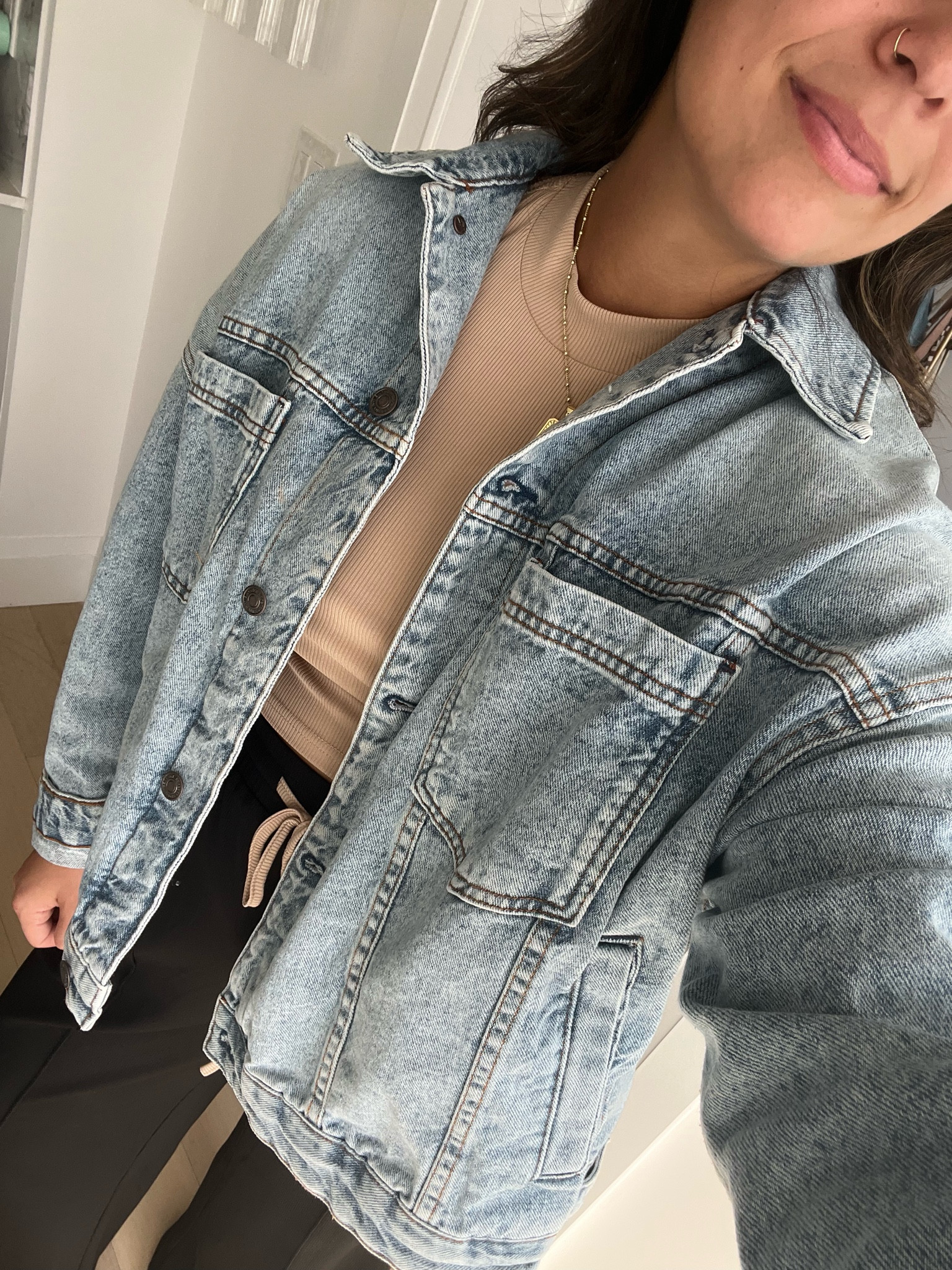 This is the perfect every day from jacket that you can throw on over everything! Love how it’s a bit oversized - feels so comfy + great for layering. Size M 

#LTKSeasonal #LTKfindsunder100 #LTKGiftGuide