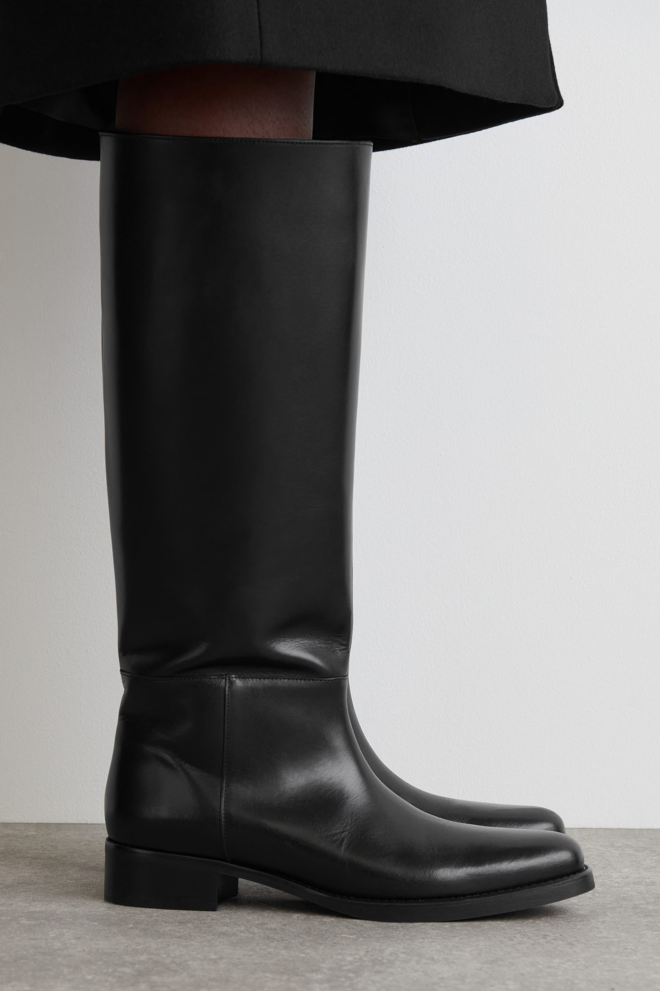 LEATHER KNEE-HIGH BOOTS - BLACK | COS GB | COS UK