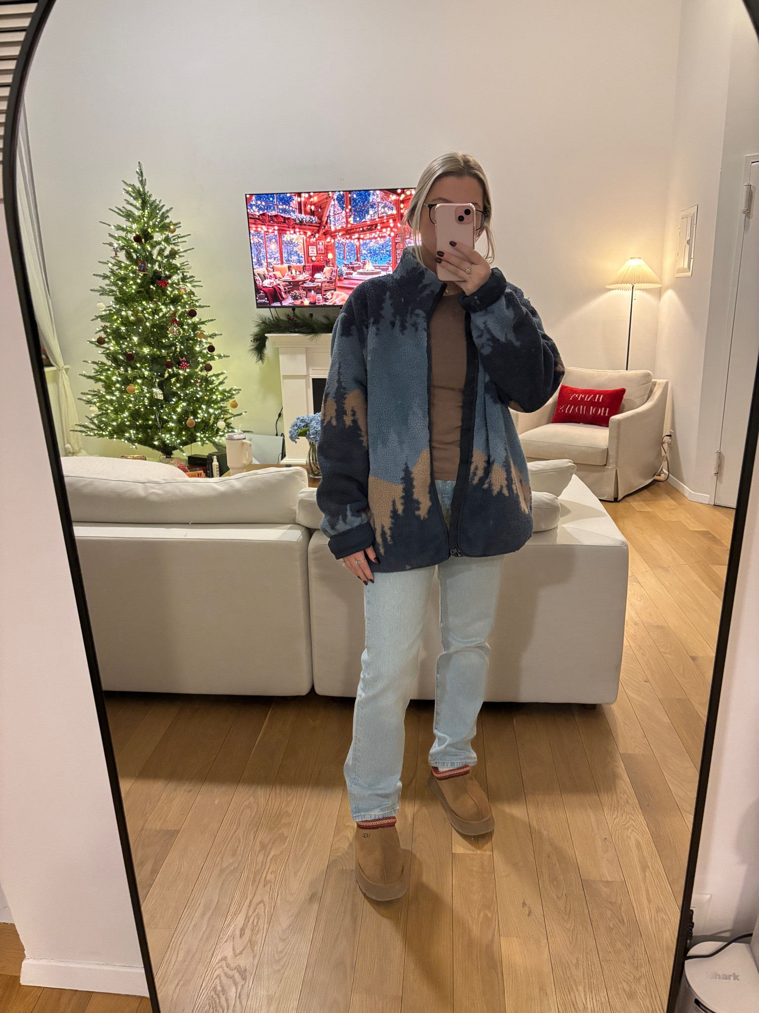 Been searching for the perfect everyday jeans and finally found them from Levi’s! I love this light wash color. #levis #levijeans #lightwashjeans #everydayjeans #501jeans #lightwash 

#LTKSaleAlert #LTKGiftGuide #LTKFindsUnder100