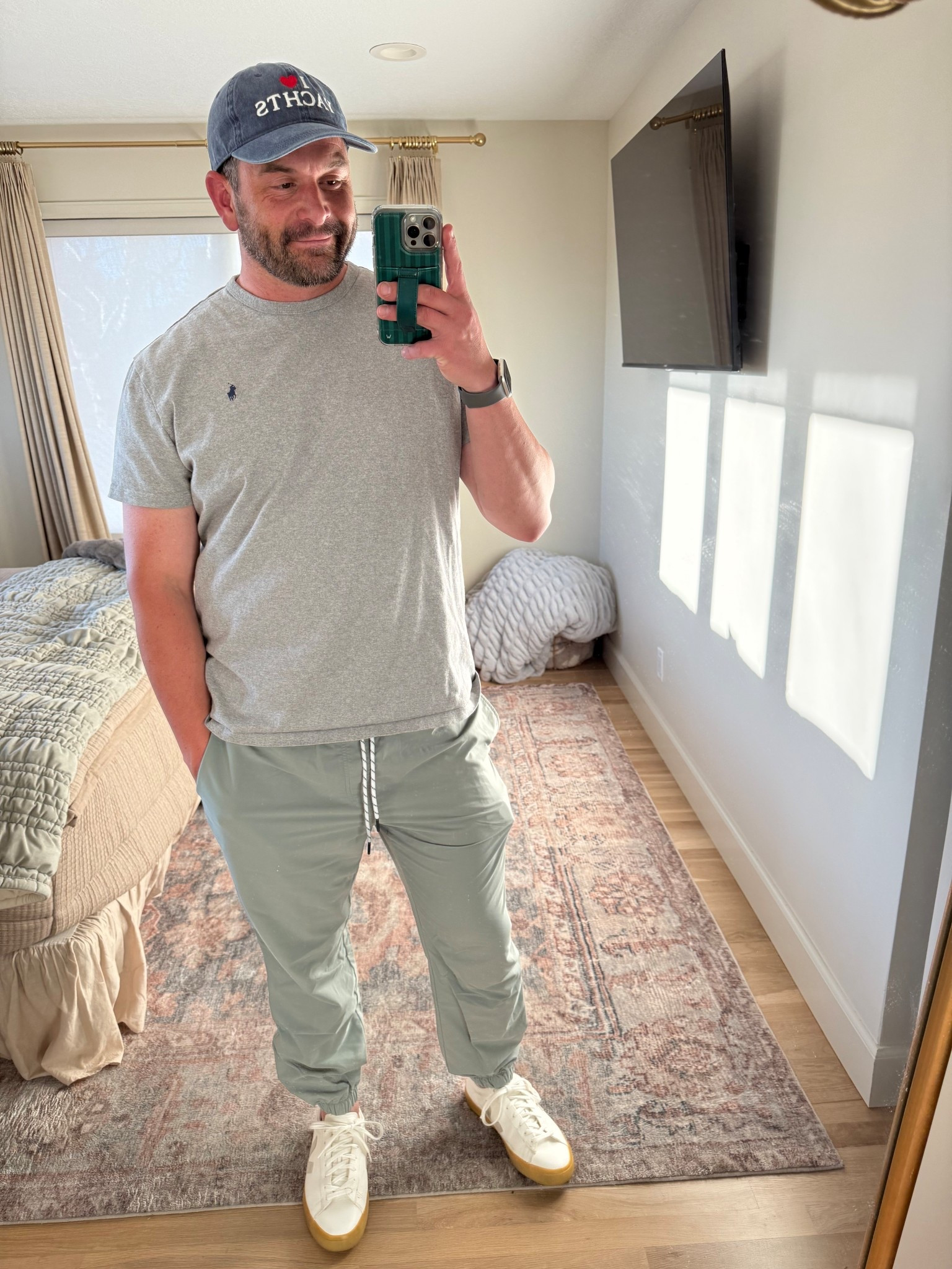 A casual OOTD

Men’s fashion, outfit of the day, casual comfort, seasonal wear, joggers, basic tees 

#LTKgrwm #LTKMens #LTKootd