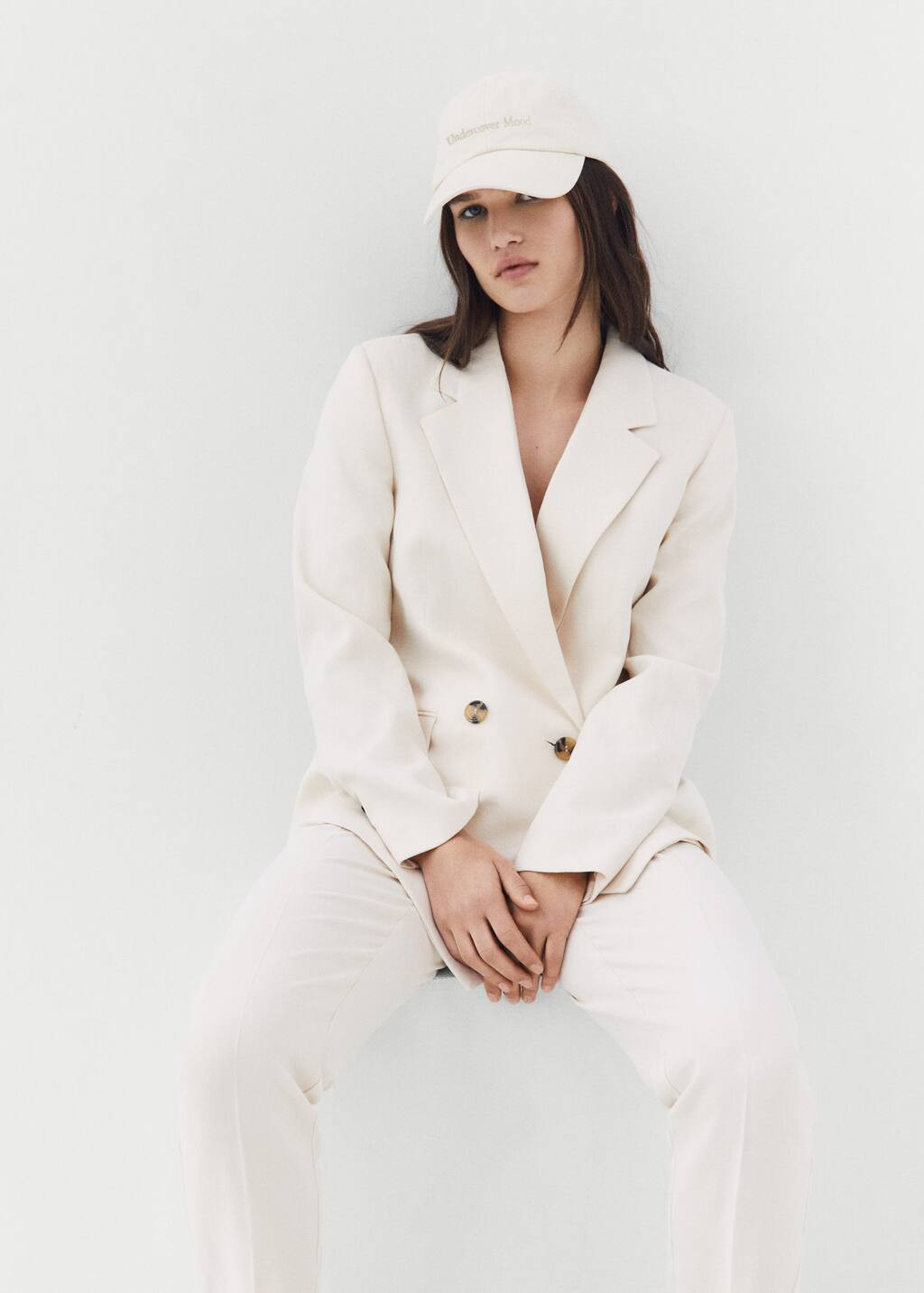 Embroidered message cap | MANGO (US)