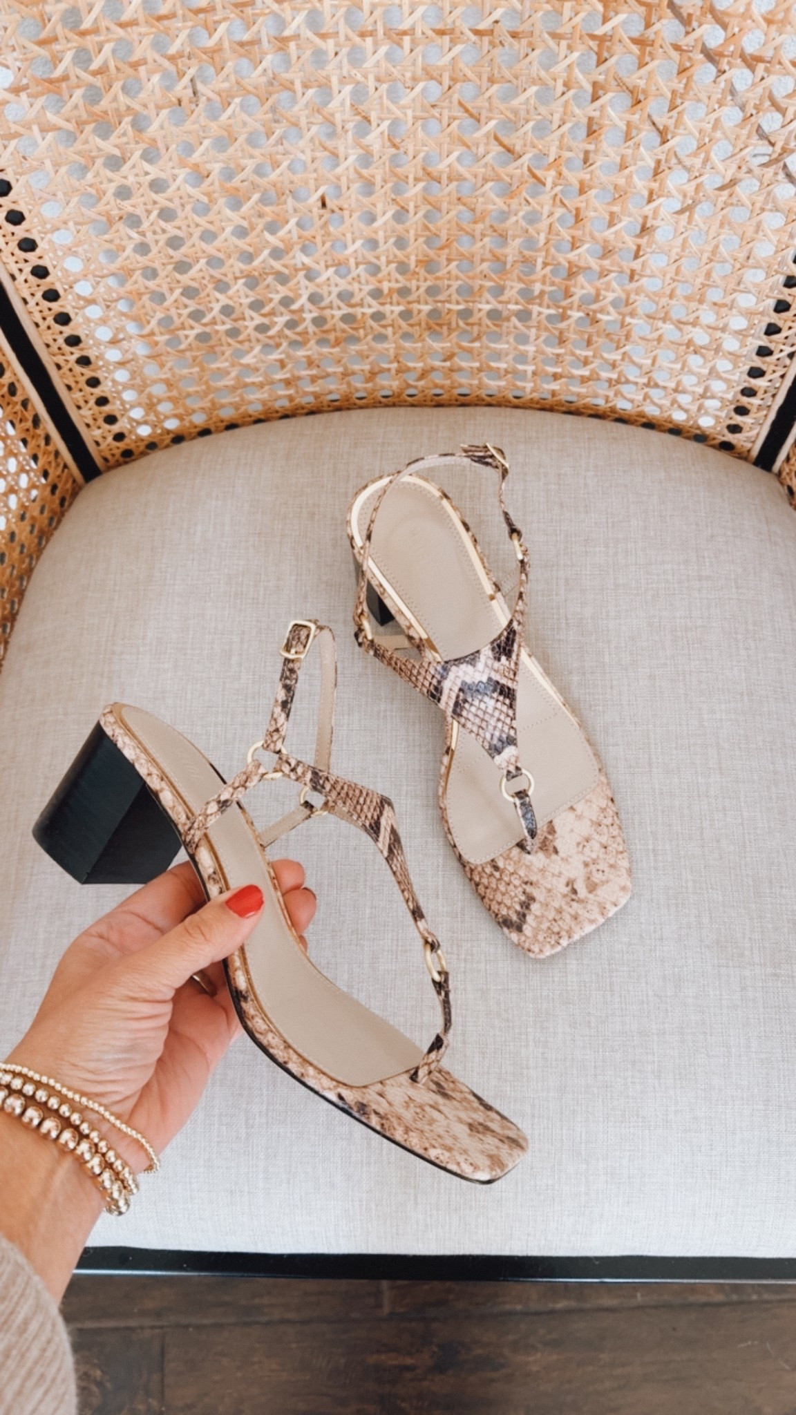 Perfect way to add some interest to your look! Fit TTS

#LTKootd #LTKOver40