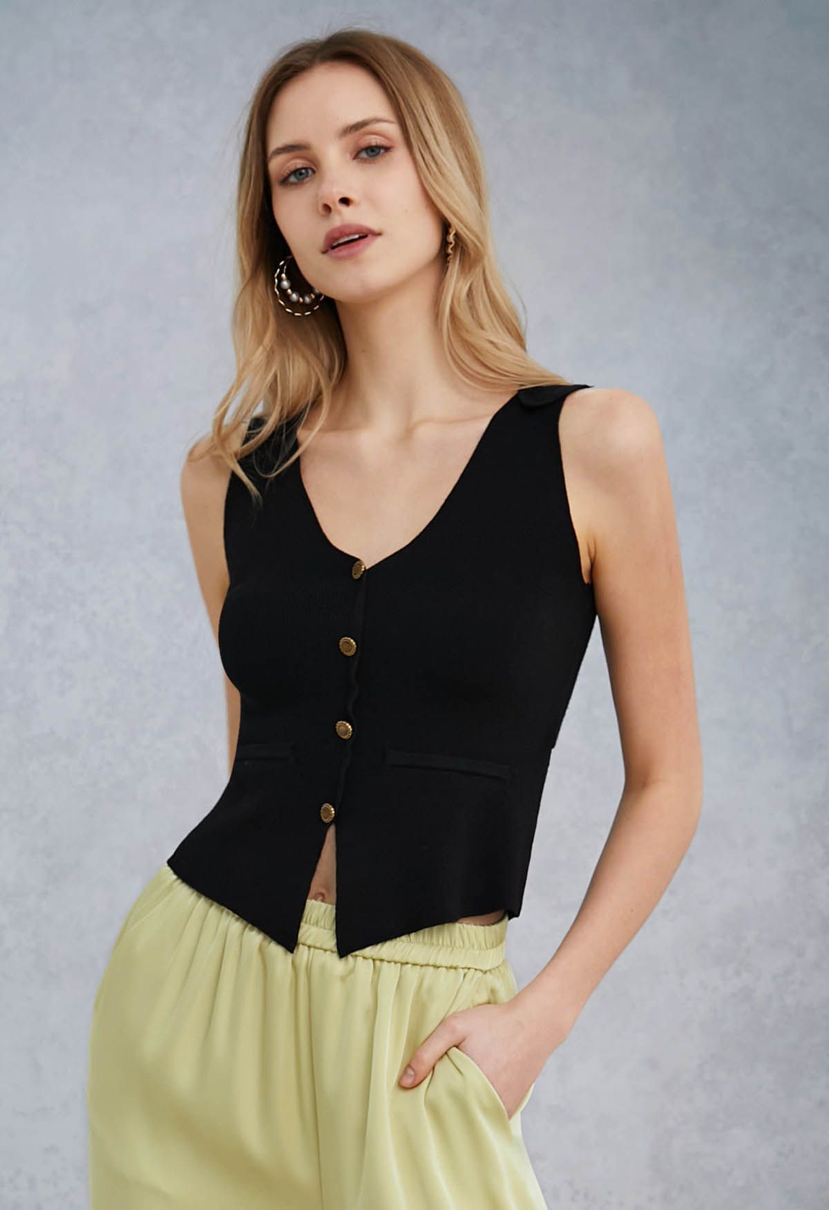 Cutout Back Buttoned Sleeveless Knit Top in Black | Chicwish