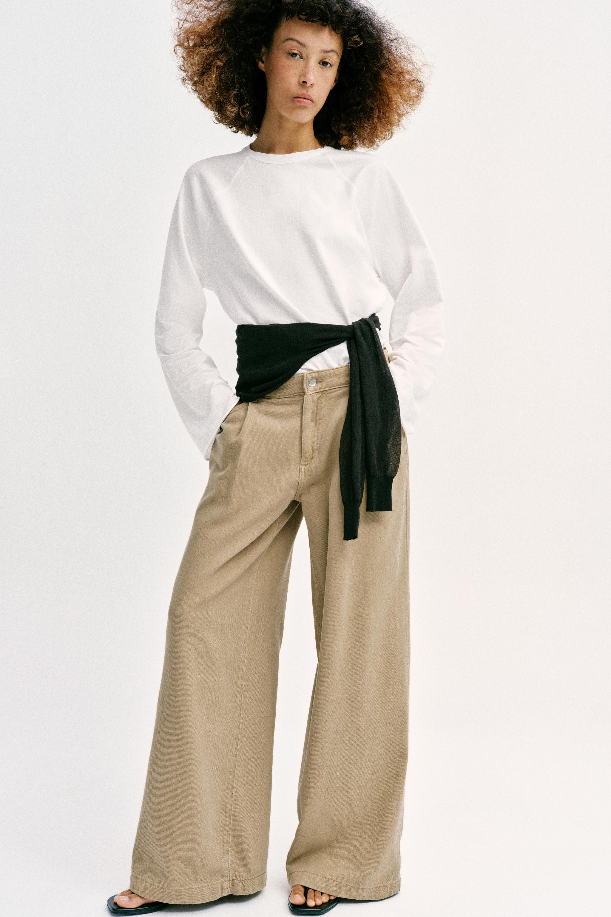 Z1975 HIGH WAIST WIDE LEG JEANS WITH DARTS | Zara US