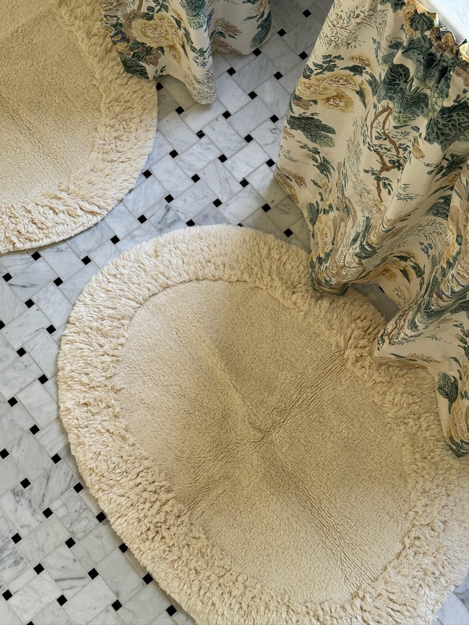Tufted oval bath mats from H&M! So cute.

#LTKgrwm #LTKHome #LTKmomlife