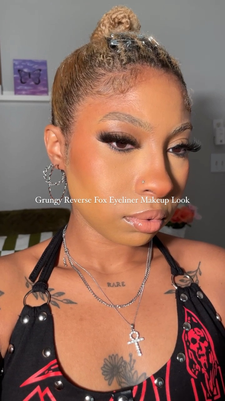 Y2K Eyeliner Makeup Look 

#LTKstyletip #LTKFind #LTKbeauty