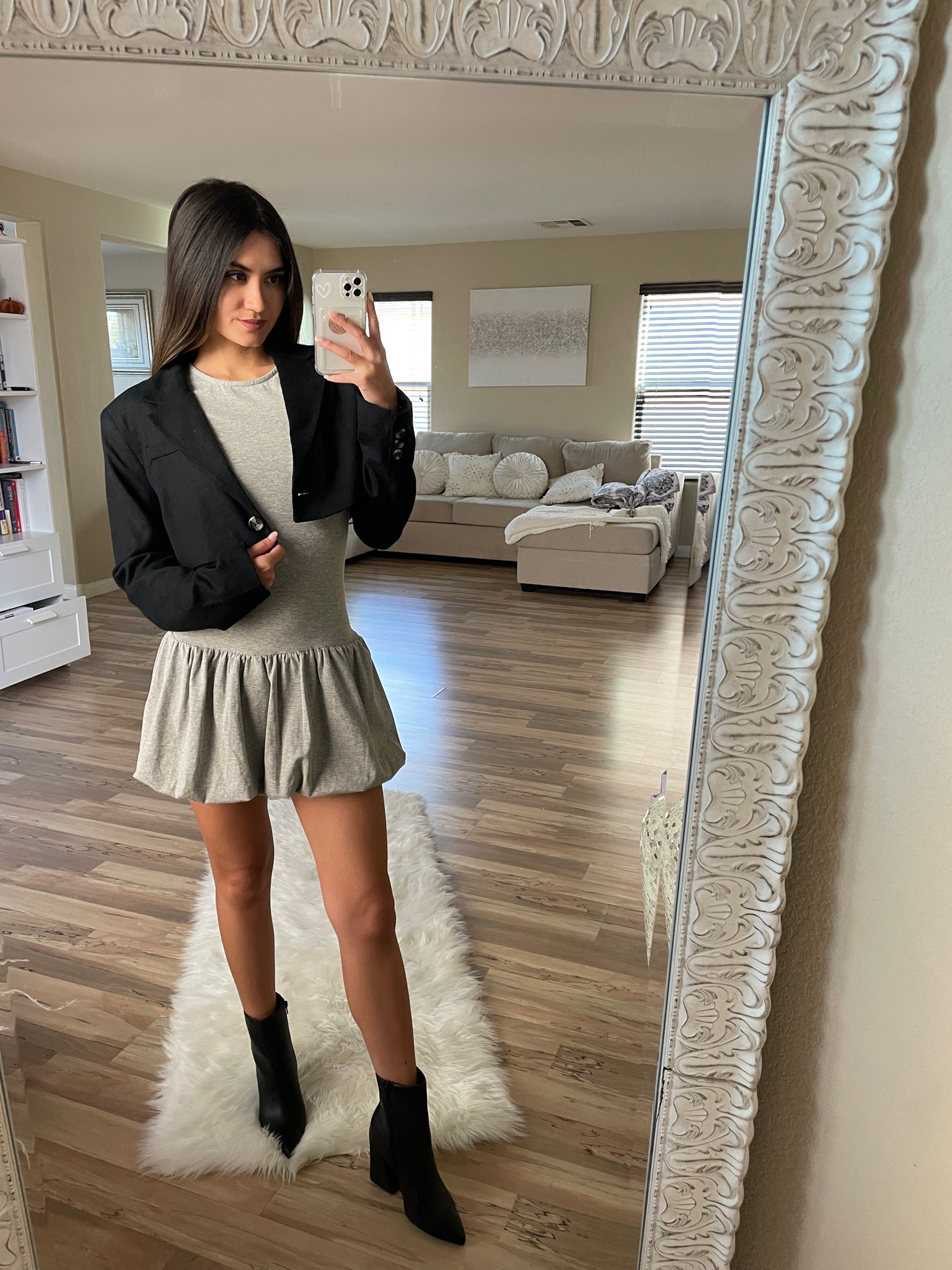 Chic outfit🖤 can be paired with tights 



chic style, casual chic, winter outfit, winter outfit inspo, black boots, black booties, cropped blazer, blazer style, outfit inspo, outfit ideas, minimal style, minimal wear

#LTKSeasonal #LTKWorkwear #LTKStyleTip