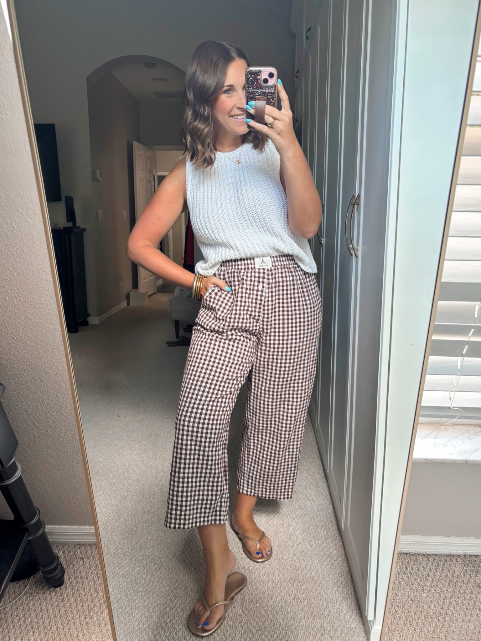 Summer pants & sweater tank for today’s outfit! 

TTS- large pants 
Medium tank

#LTKmomlife #LTKootd #LTKMidsize
