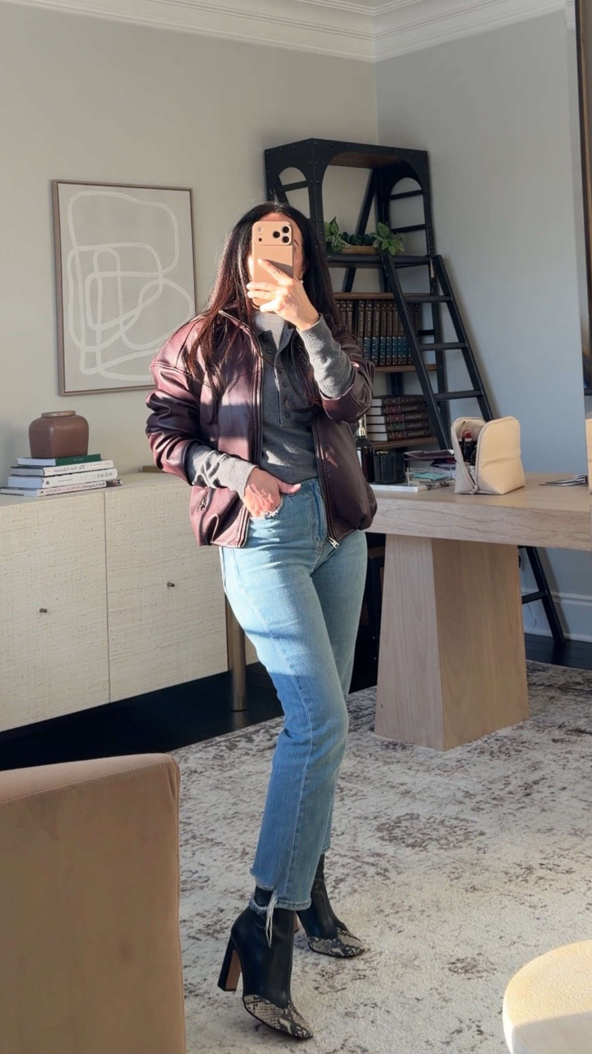 Abercrombie jeans & Jacket! 

Jean size: 24 short 
Jacket size: Xxs 

Ootd | causal everyday outfit | petite fashion | Rita Salmo 

#LTKPetite #LTKOver40