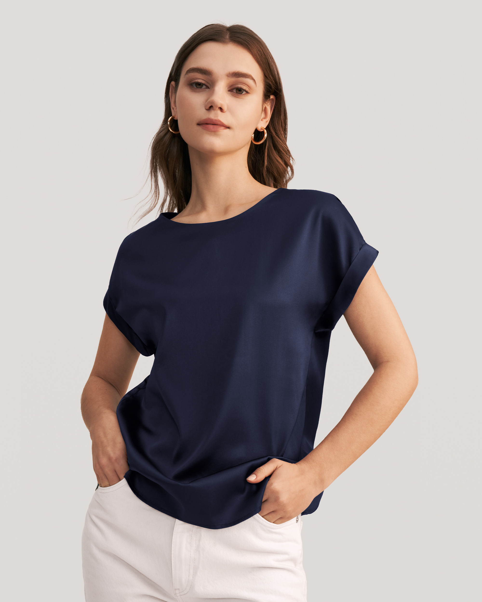 Short Sleeves Round Neck Silk Tee | LilySilk