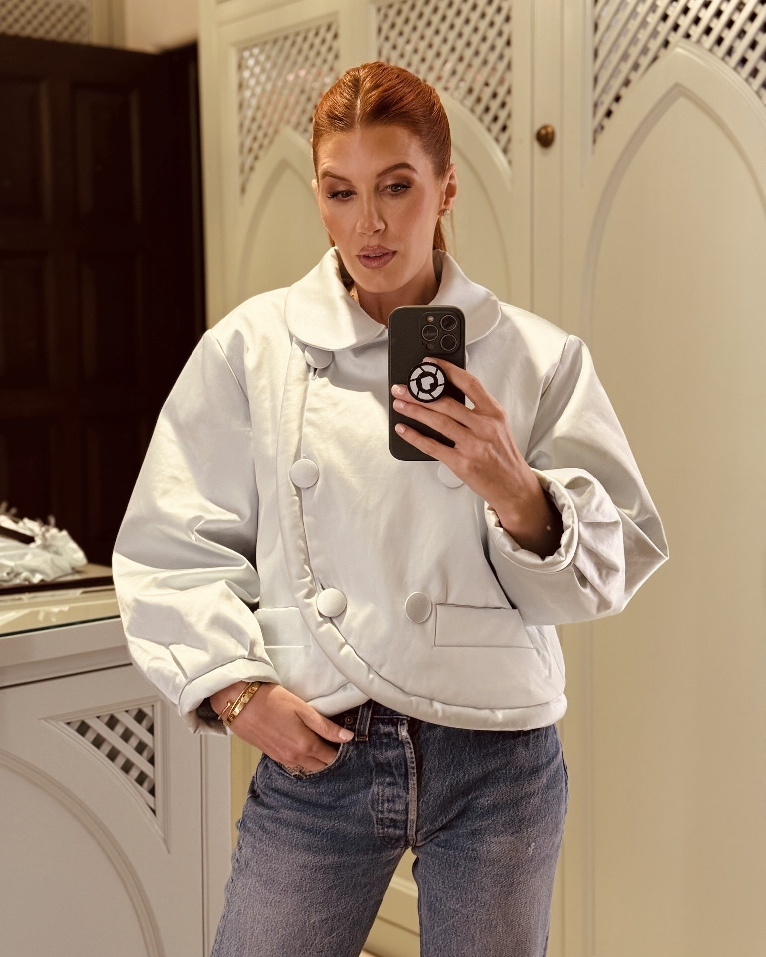 My look for United Way’s The Pitch. 

Got this jacket as a matching set and almost wore the shorts… but kept it business casual and styled it with denim instead. 

The shorts are a moment. Saving those for later, but you’ll be seeing this one again🩵

#LTKootd #LTKgrwm #LTKWorkwear
