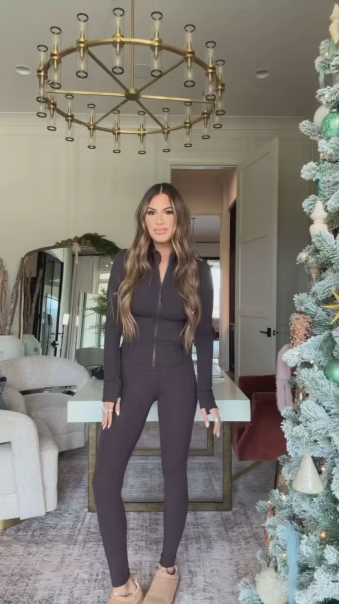 wearing color sequoia + size 4 in both! 🤎


#LTKActive #LTKHoliday #LTKGiftGuide