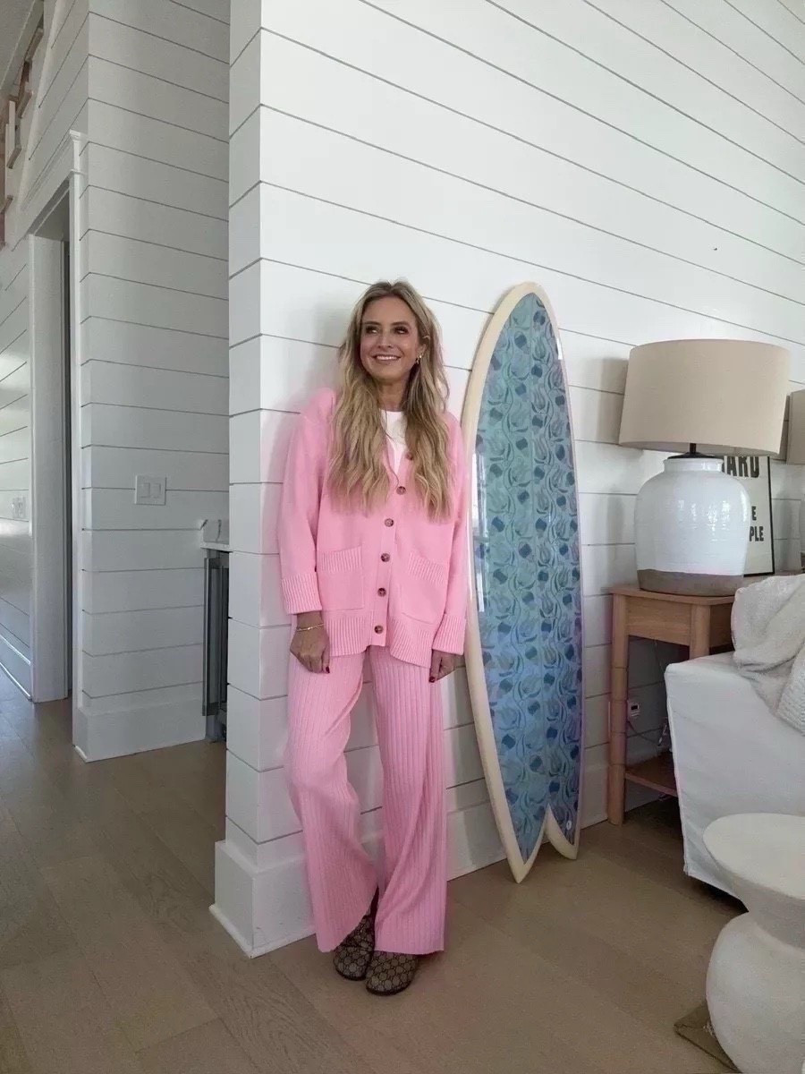 This pink set is giving travel and cozy vibes. Wearing small.

Follow my LTK @thefancyashley on the @shop.LTK app to view this post and get my exclusive app-only content!



#LTKSeasonal #LTKdayinmylife #LTKootd