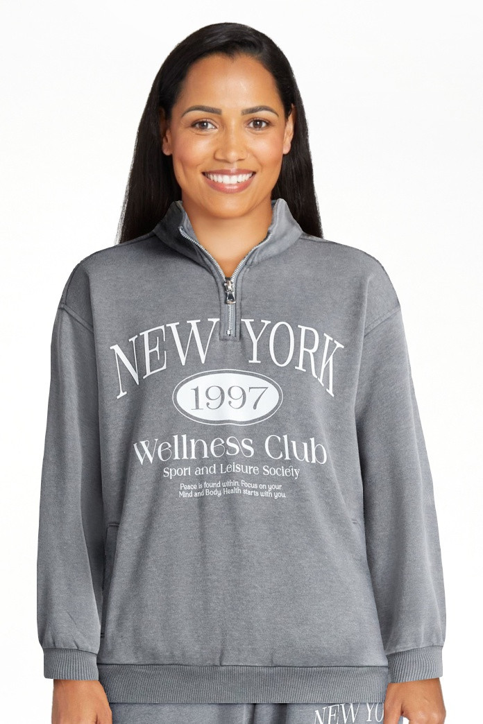 No Boundaries Mineral Wash Quarter Zip-Up Graphic Pullover Sweatshirt, Midweight, Women's | Walmart (US)