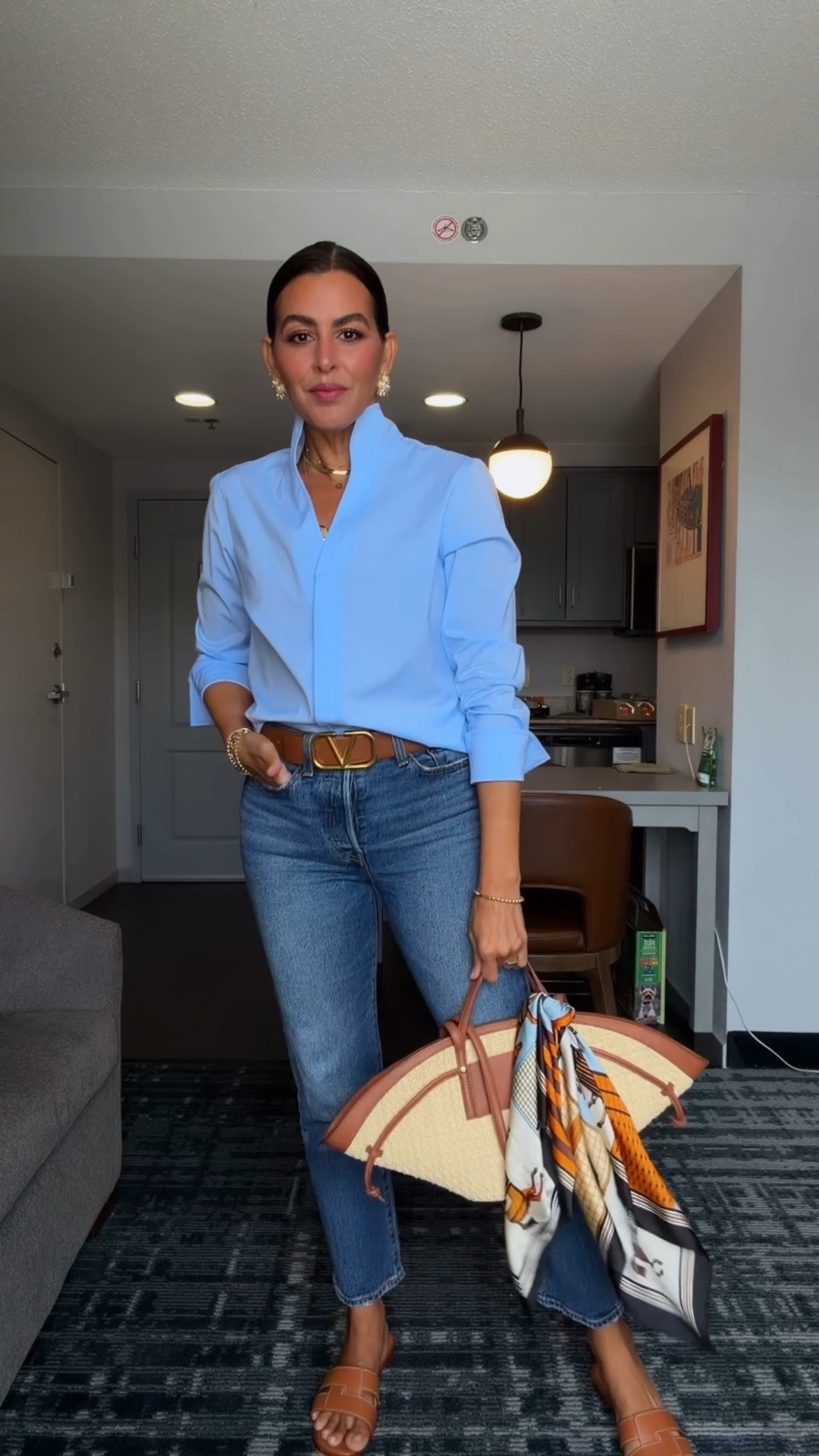 Scroll to shop⬇️Size M in shirt, 27 in jeans! I’m 5’7” 130 pounds!
Jeans color: Unstoppable Wear - Dark Wash @Tuckernuck @levi @nordstrom @PARIS/64 @Neiman Marcus

#LTKootd #LTKOver40 #LTKSeasonal