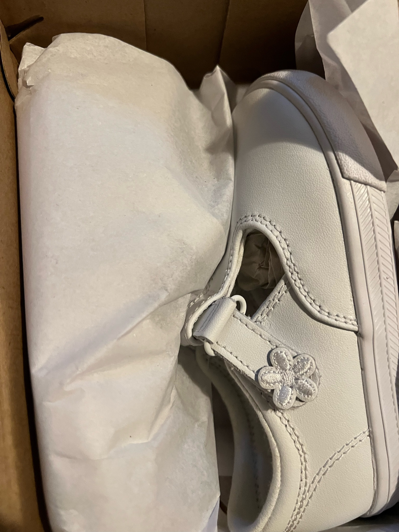 Kenlyn’s new shoes for Back to school came in the mail today!! They are still on sale! Her size is under $24. That’s 38% off!!!! We love the Keds Mary Jane flats. 

#LTKkids #LTKxNSale #LTKsalealert
