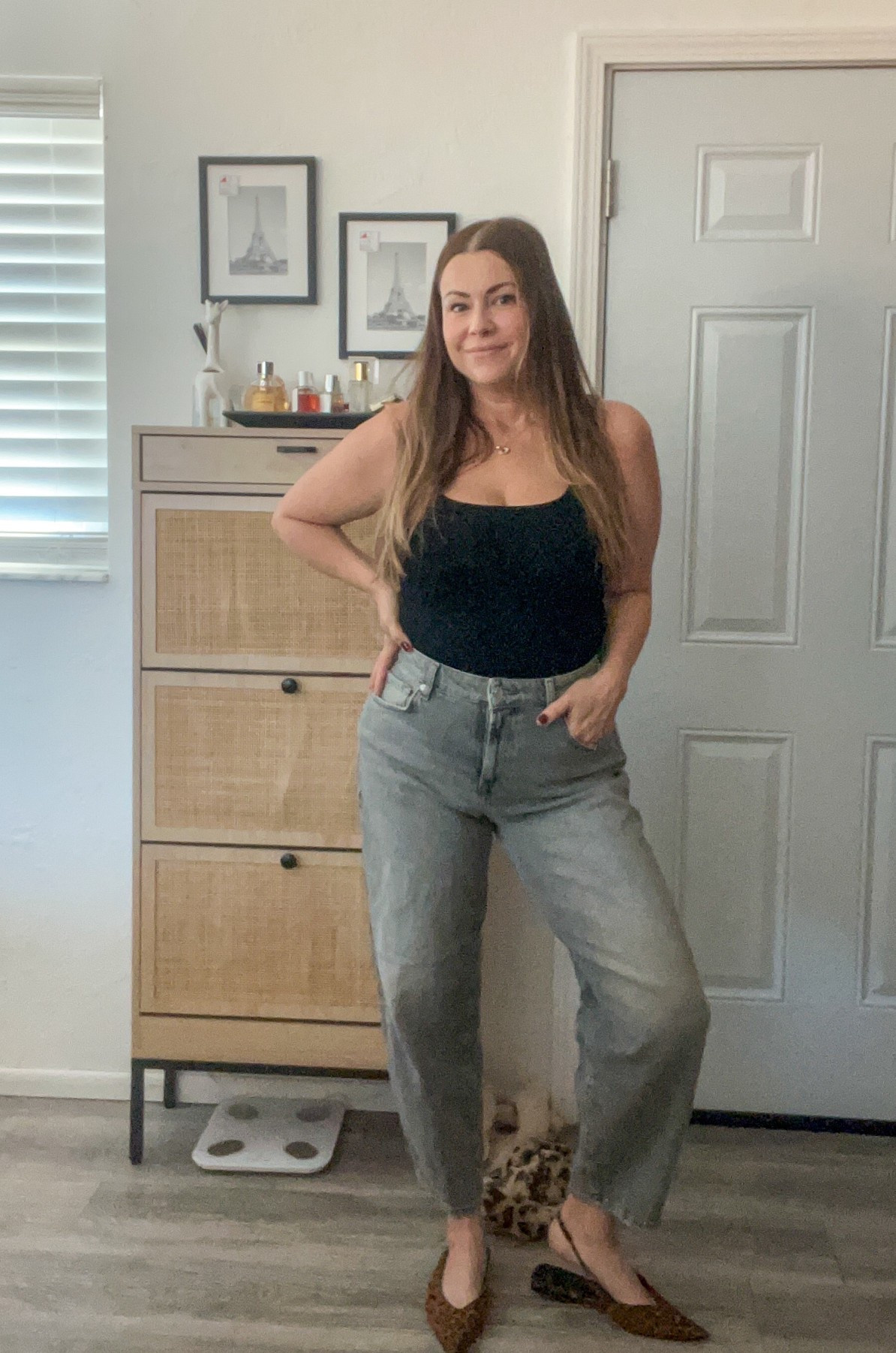 Barrel leg jeans
Seven for all mankind
Gilt finds
Leopard flats
Mom outfit
Casual outfit
Fall outfit 

#LTKStyleTip #LTKMidsize #LTKFindsUnder100