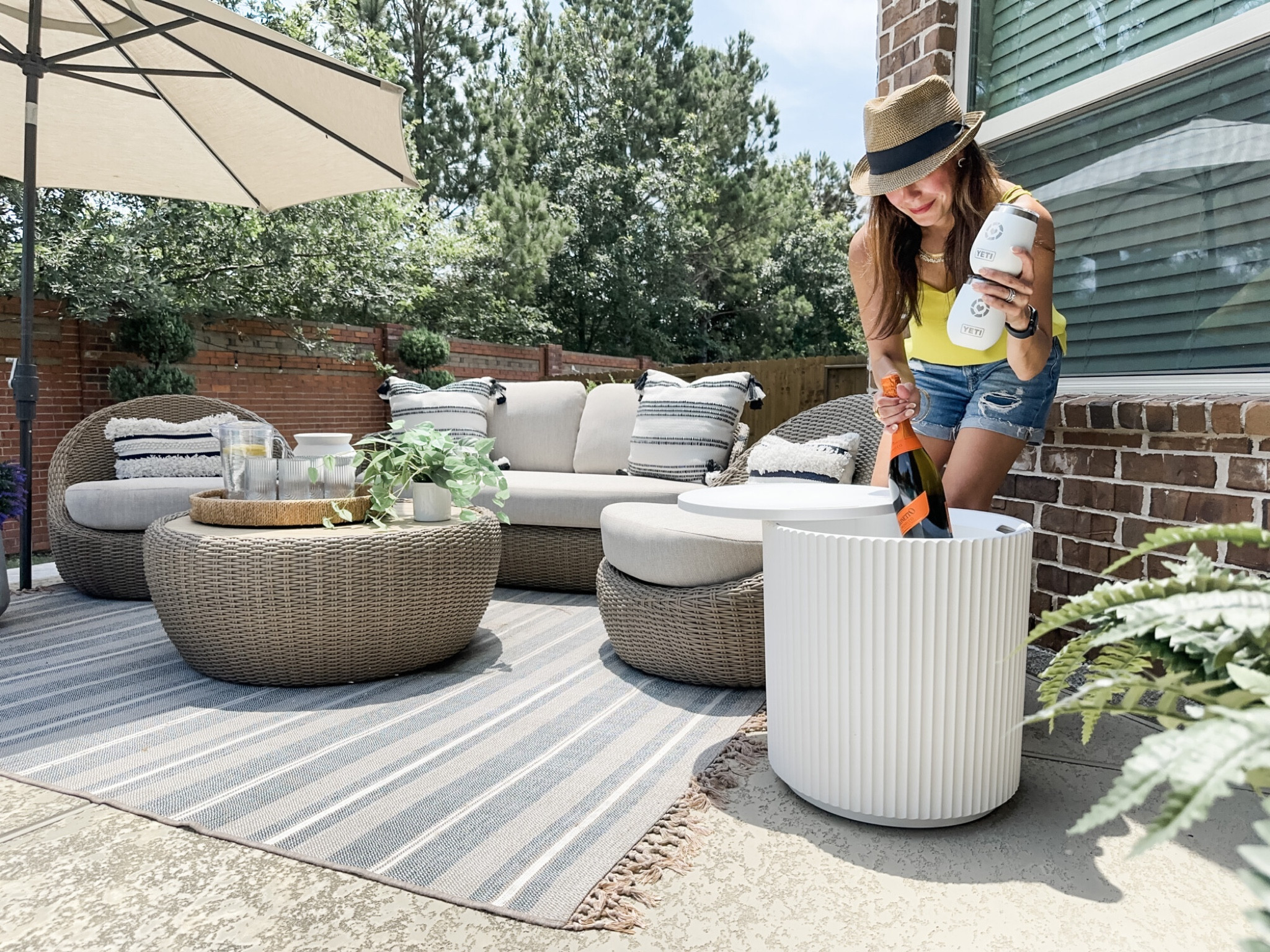 Trending Outdoor Find


Outdoor entertainment  outdoor entertaining  outdoor  outdoor cooler table  cooler  outdoor decor  outdoor tableware  summer essentials  summer favorites  summer finds  home  home favorites  outdoor drinks  beigewhitegray 

#LTKparties #LTKhome #LTKSeasonal