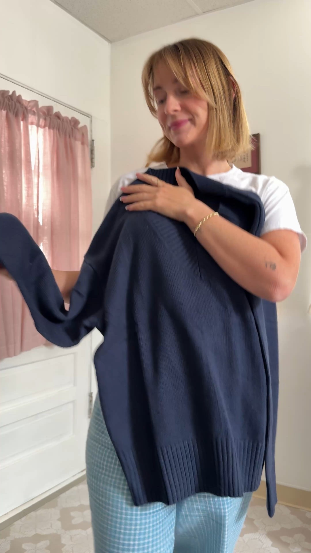 Get ready with me!! Ummm this is the cutest cashmere sweater 🎄💕  

#LTKootd #LTKgrwm #LTKGiftGuide