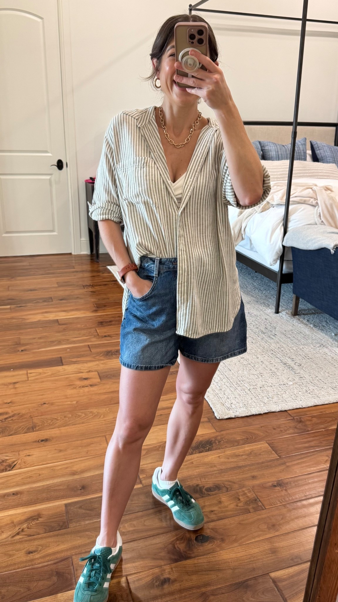 Breastfeeding friendly / nursing friendly outfit! #breastfeeding #nursing #postpartum

#LTKStyleTip #LTKFindsUnder50 #LTKBump