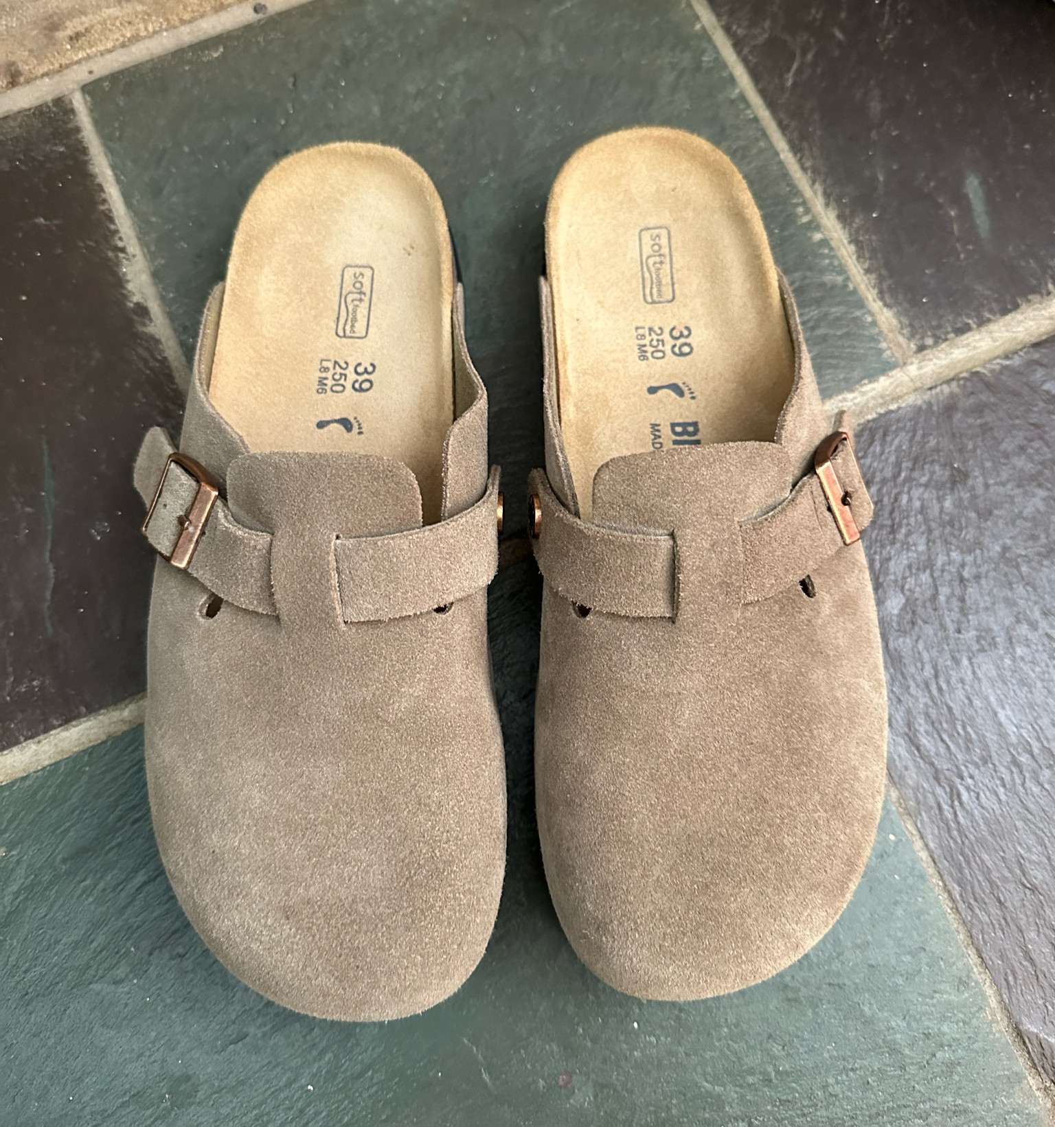 Birkenstock’s from the gate🧸 SIZE UP 1/2 or FULL SIZE

Birkenstock clogs

#LTKFindsUnder50 #LTKGiftGuide #LTKStyleTip
