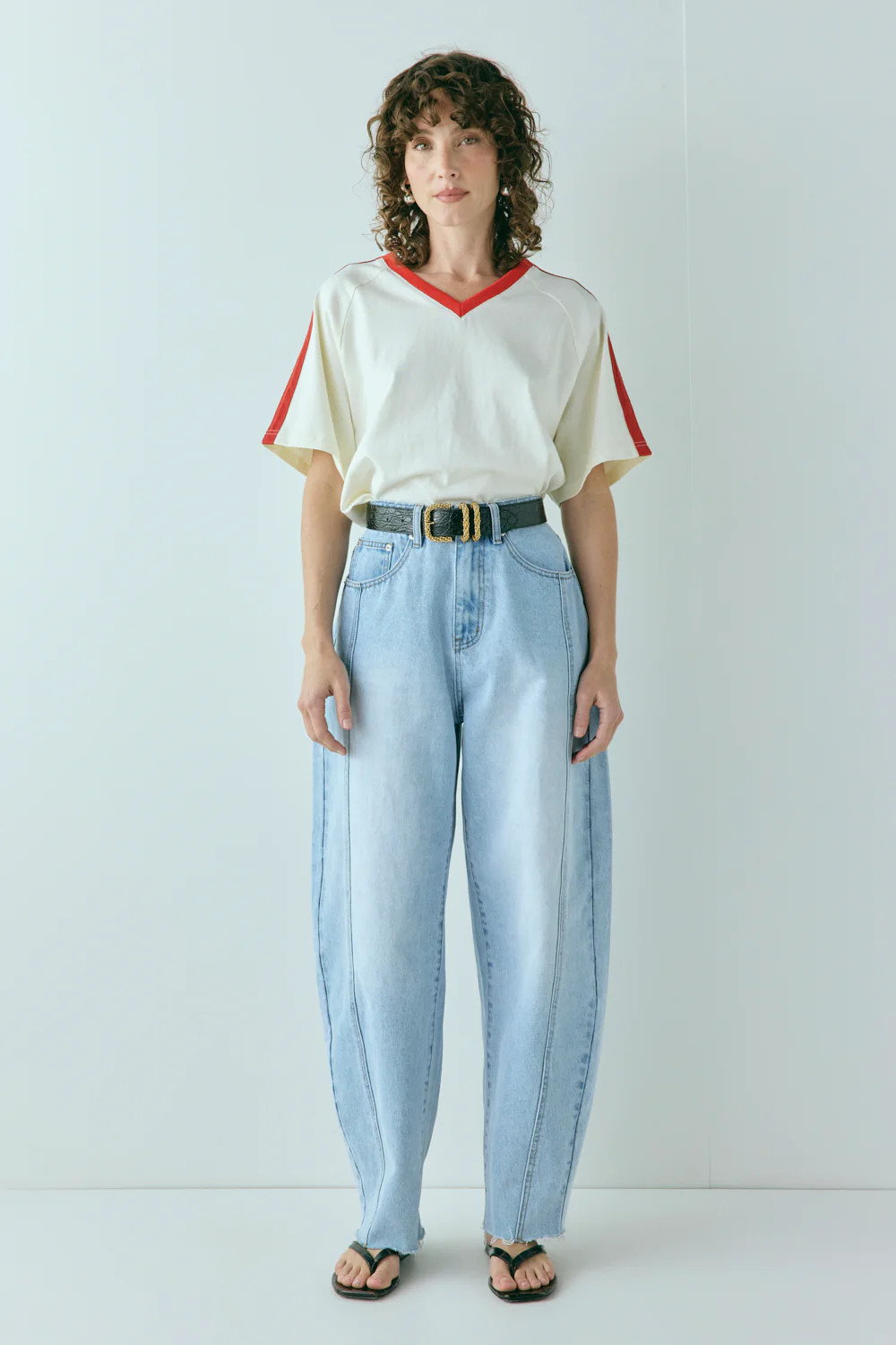 Nyra Barrel Denim Jeans Light Blue | VRG Grl